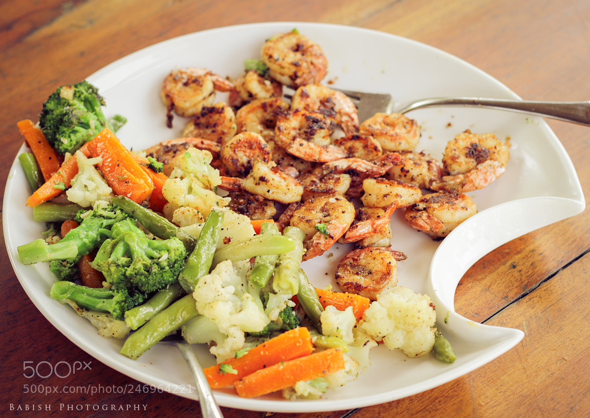 Canon EOS 550D (EOS Rebel T2i / EOS Kiss X4) sample photo. Butter garlic prawns with photography