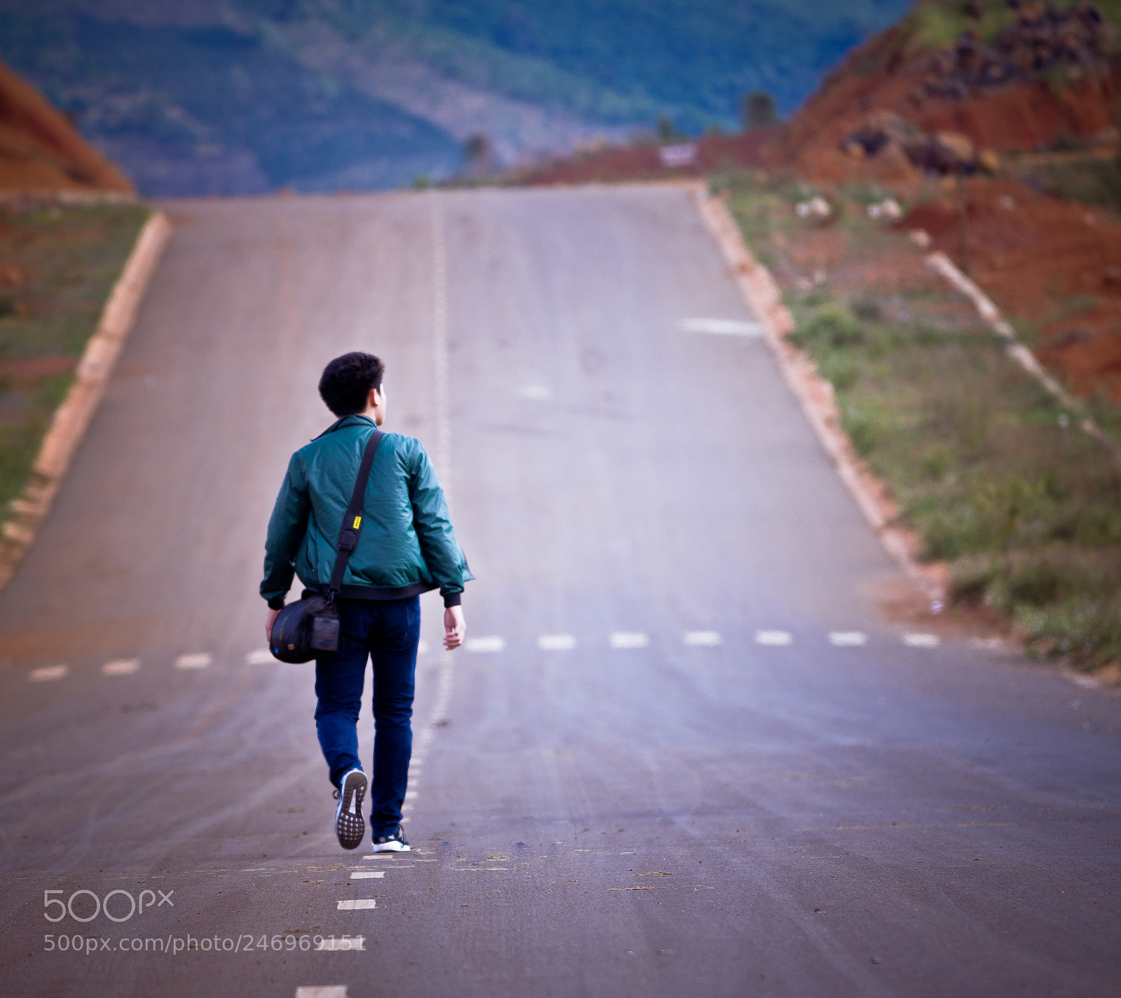 Nikon D7100 sample photo. Me walking photography