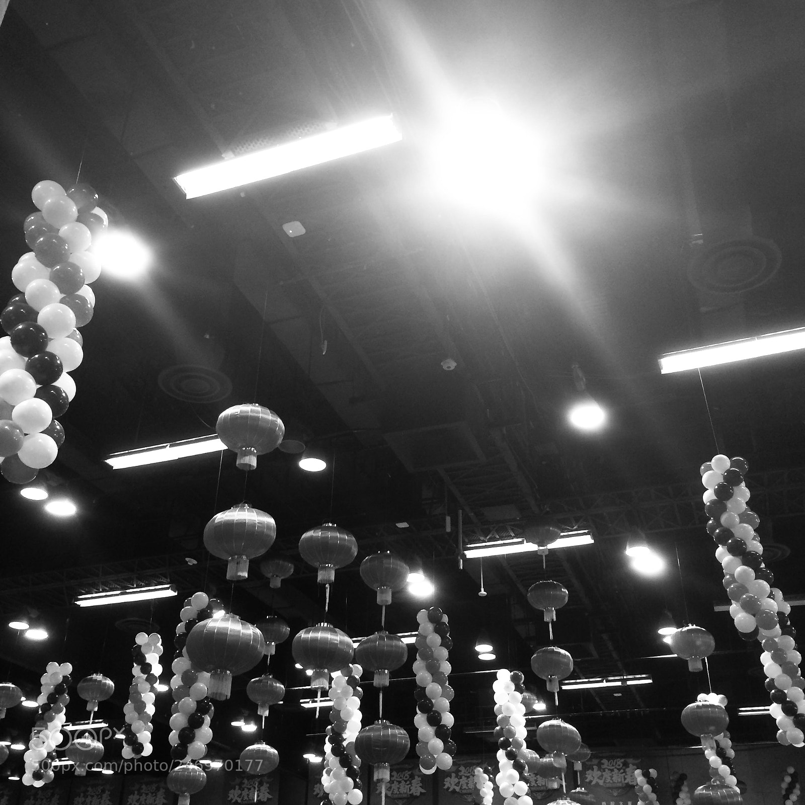 Apple iPhone 5s sample photo. Balloons photography