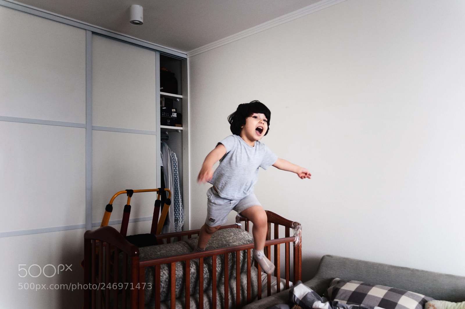Nikon D50 sample photo. Jump to recovery photography