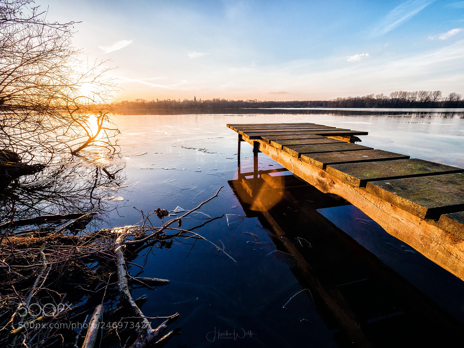 Olympus OM-D E-M1 Mark II sample photo. Gangplank sunset photography