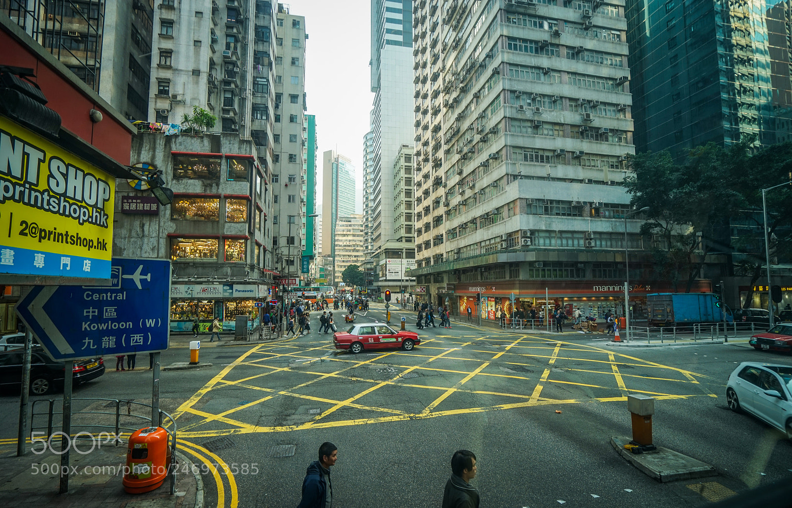 Sony a7 sample photo. Hong kong street scene photography
