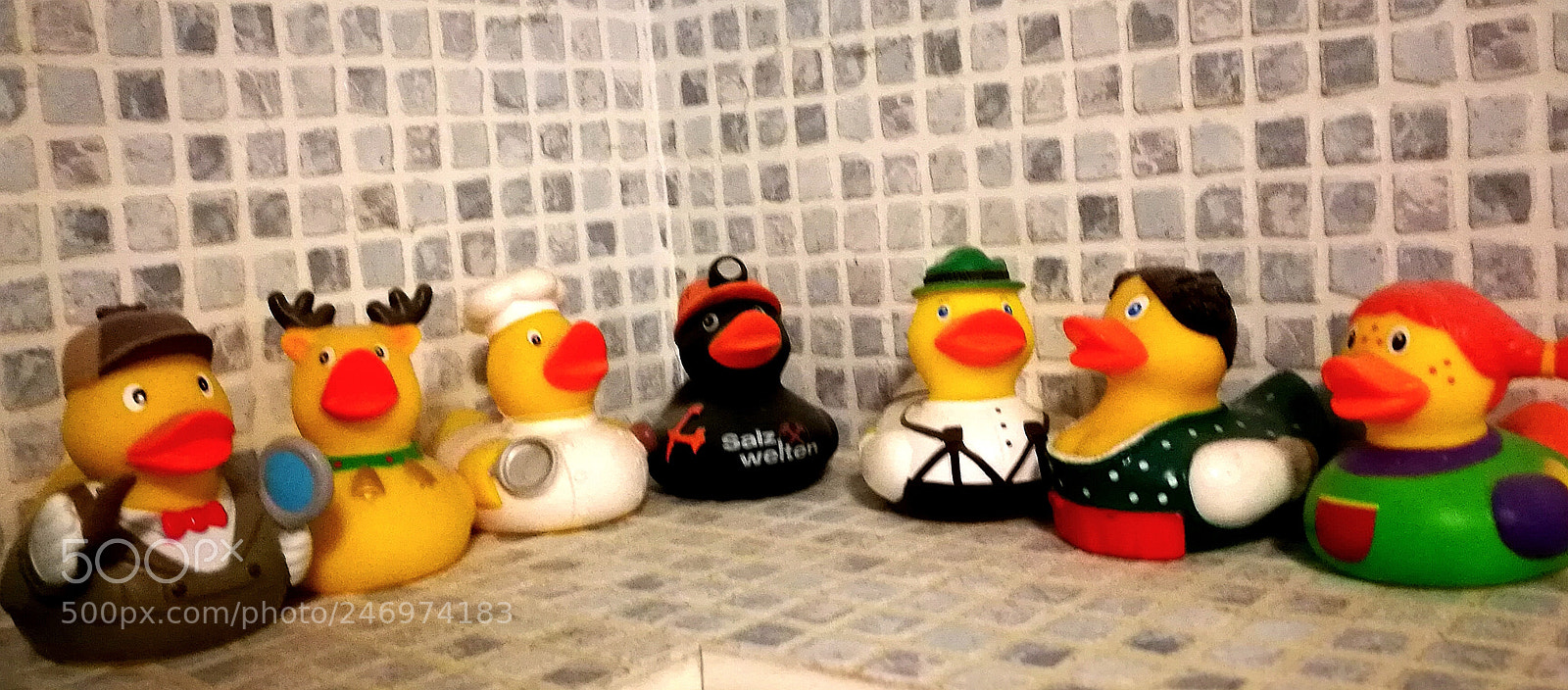 HUAWEI P9 sample photo. Rubber ducks mania photography