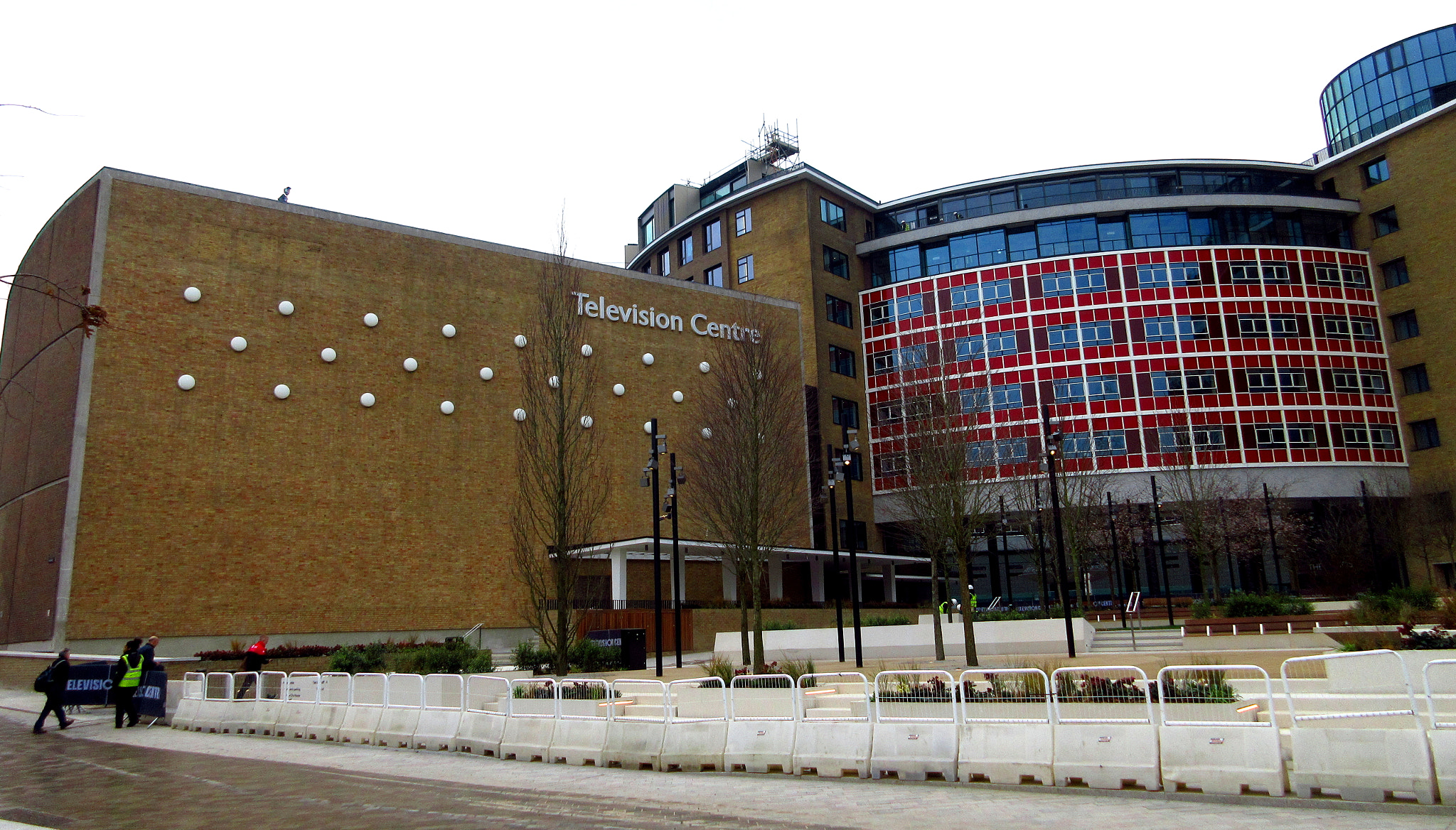 Canon PowerShot ELPH 350 HS (IXUS 275 HS / IXY 640) sample photo. Former bbc television centre, wood lane, greater london photography