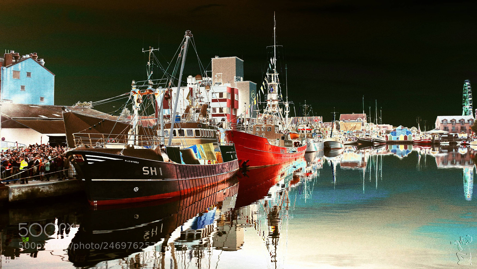 Canon EOS 650D (EOS Rebel T4i / EOS Kiss X6i) sample photo. Entrance to the harbor photography