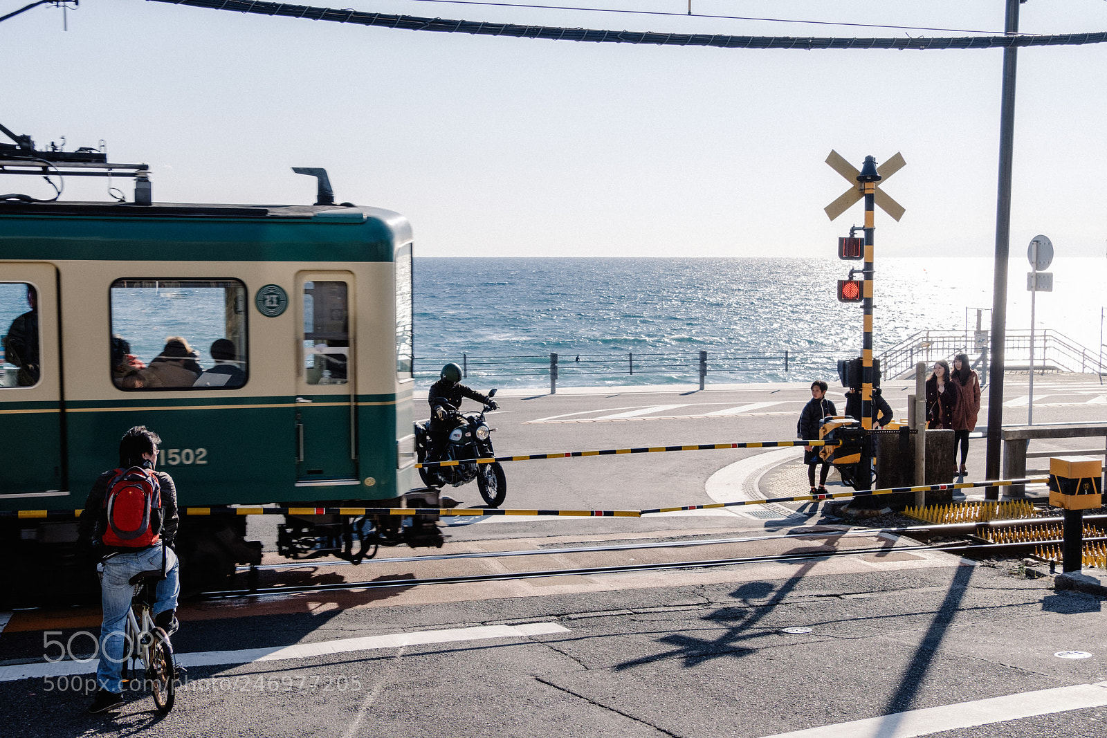 Fujifilm X-Pro2 sample photo. Seaside train photography