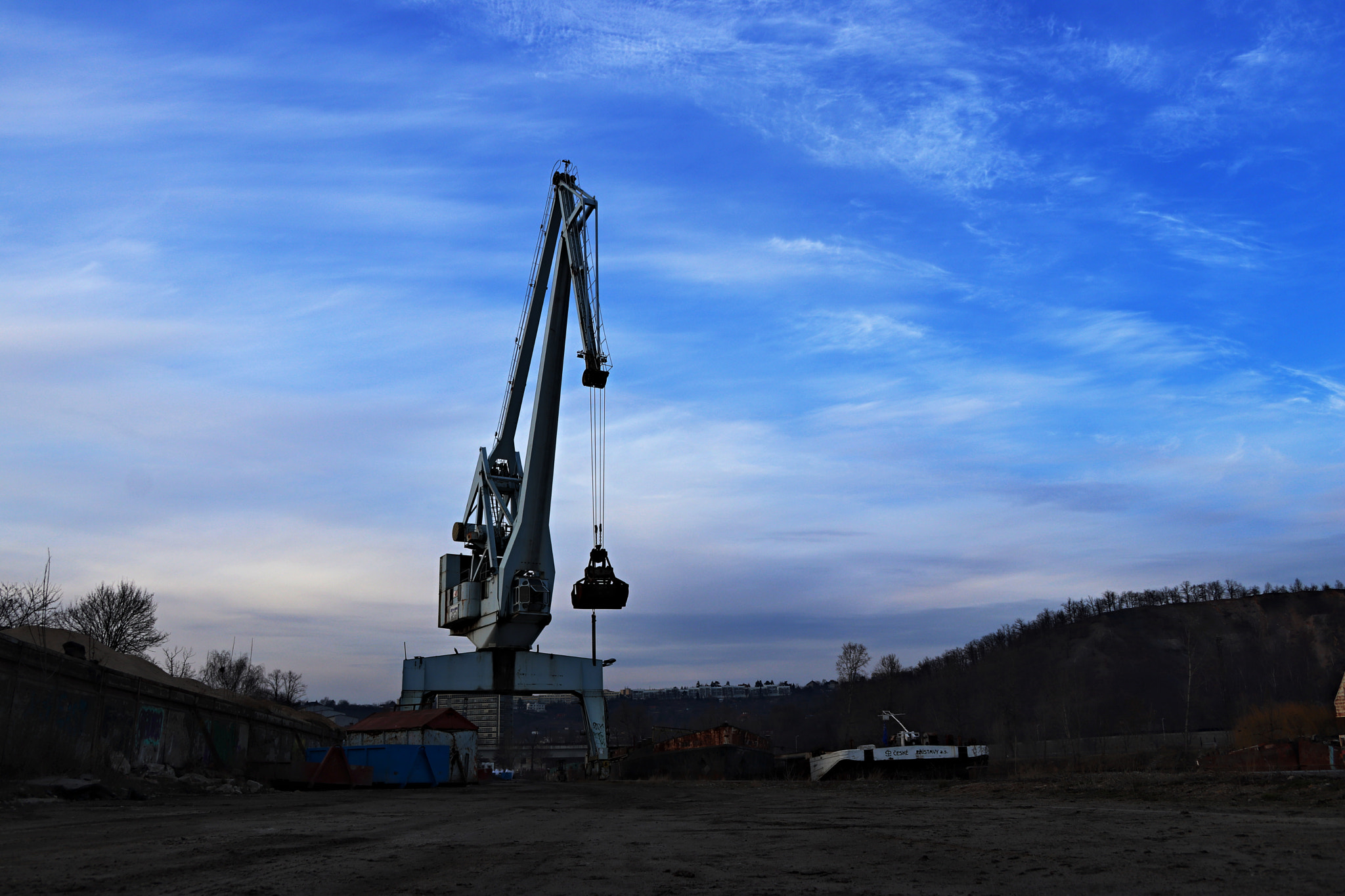 Canon EF-S 18-55mm F3.5-5.6 II sample photo. Přístav photography