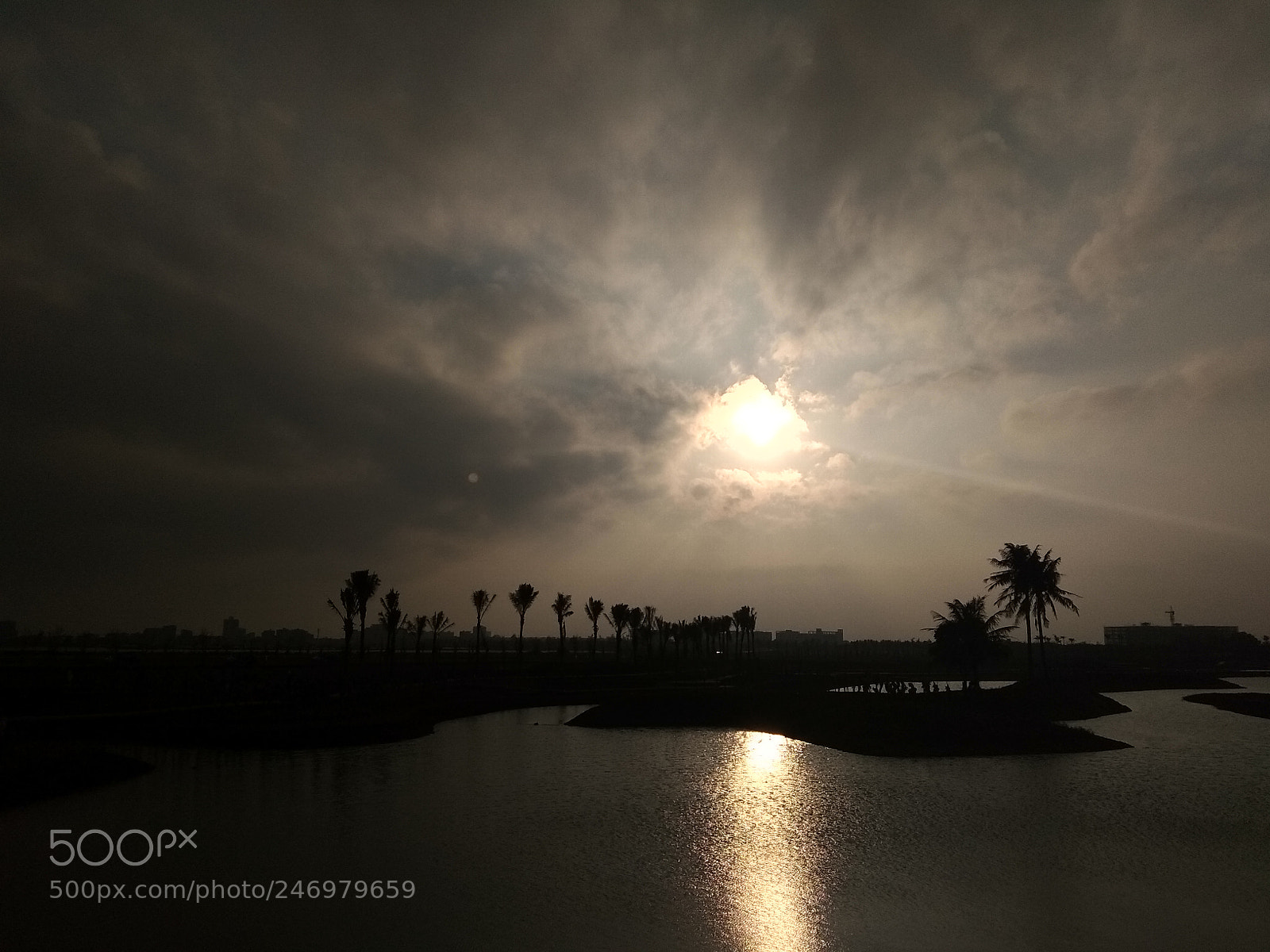 Xiaomi Redmi Note 5A sample photo. 光的剪影。。。 photography