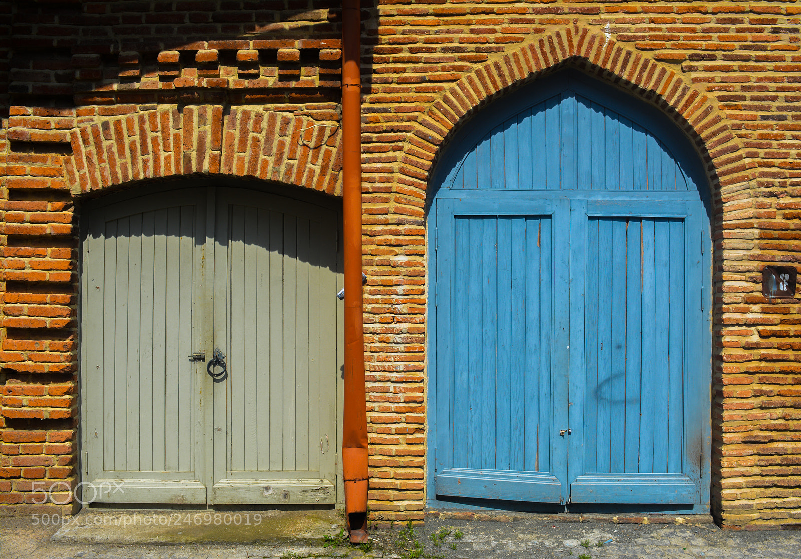 Nikon D5200 sample photo. Doors photography