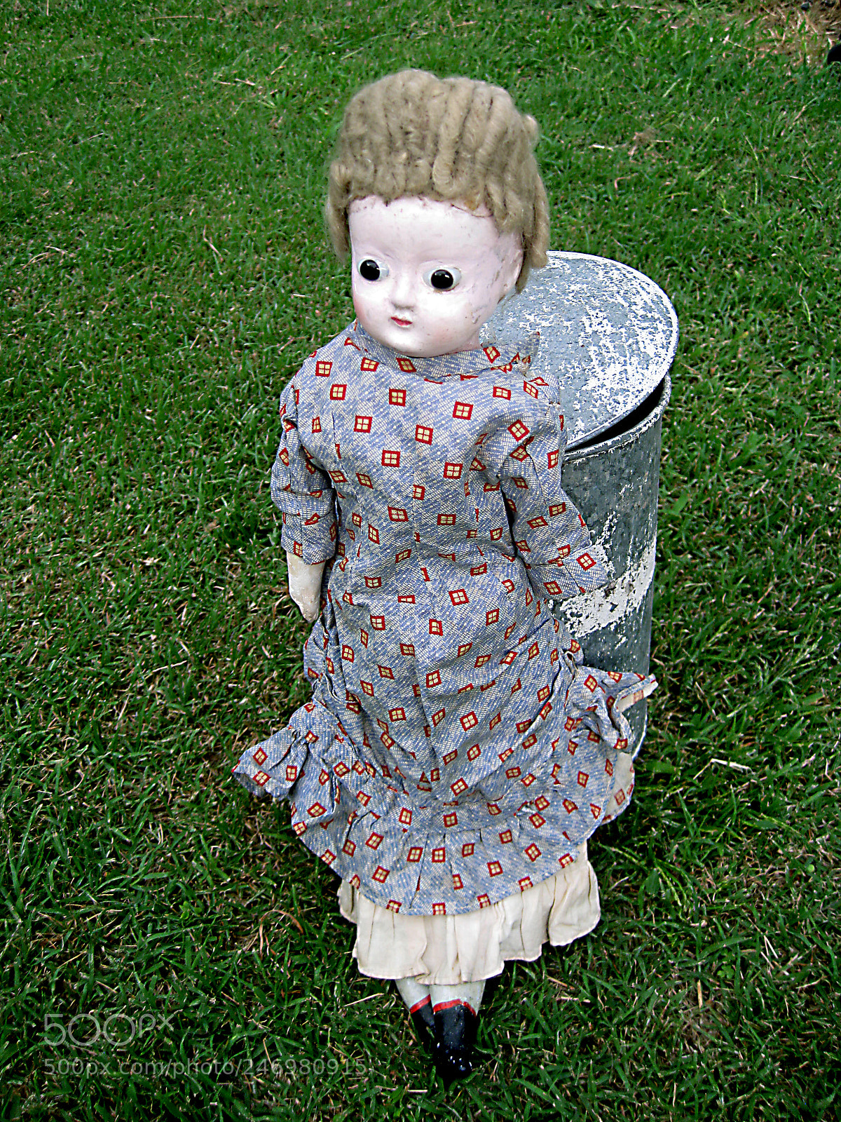 Canon DIGITAL IXUS 960 IS sample photo. Mme pompadour doll original photography