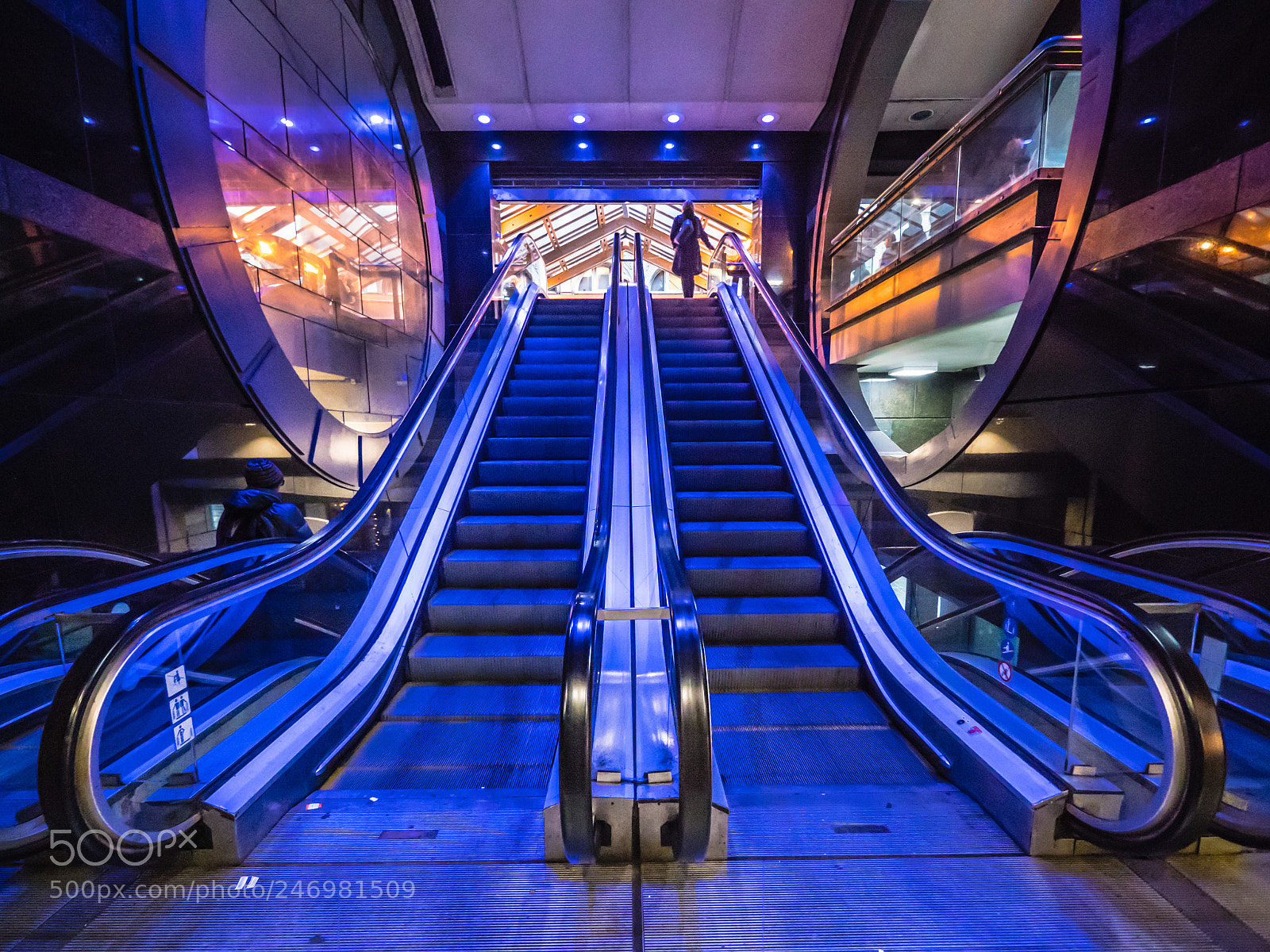 Panasonic Lumix DMC-GX8 sample photo. London blue photography