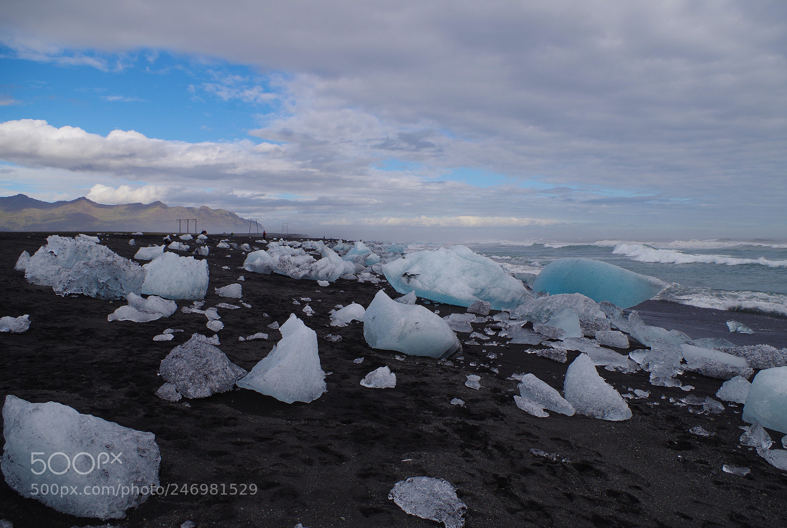 Pentax K-500 sample photo. Ice chunks on the photography