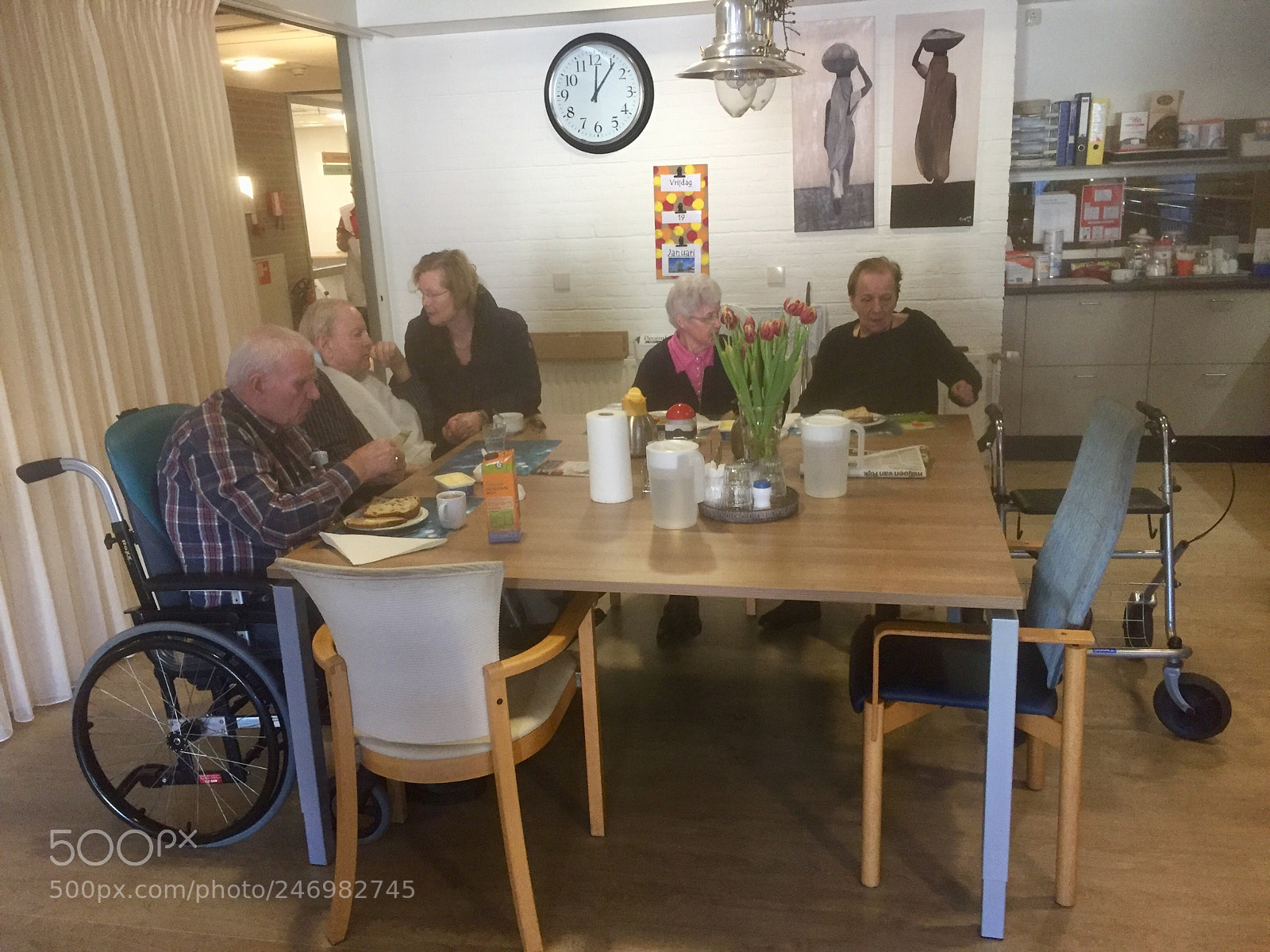 Apple iPhone 6 sample photo. Doing volunteerwork for elderly photography