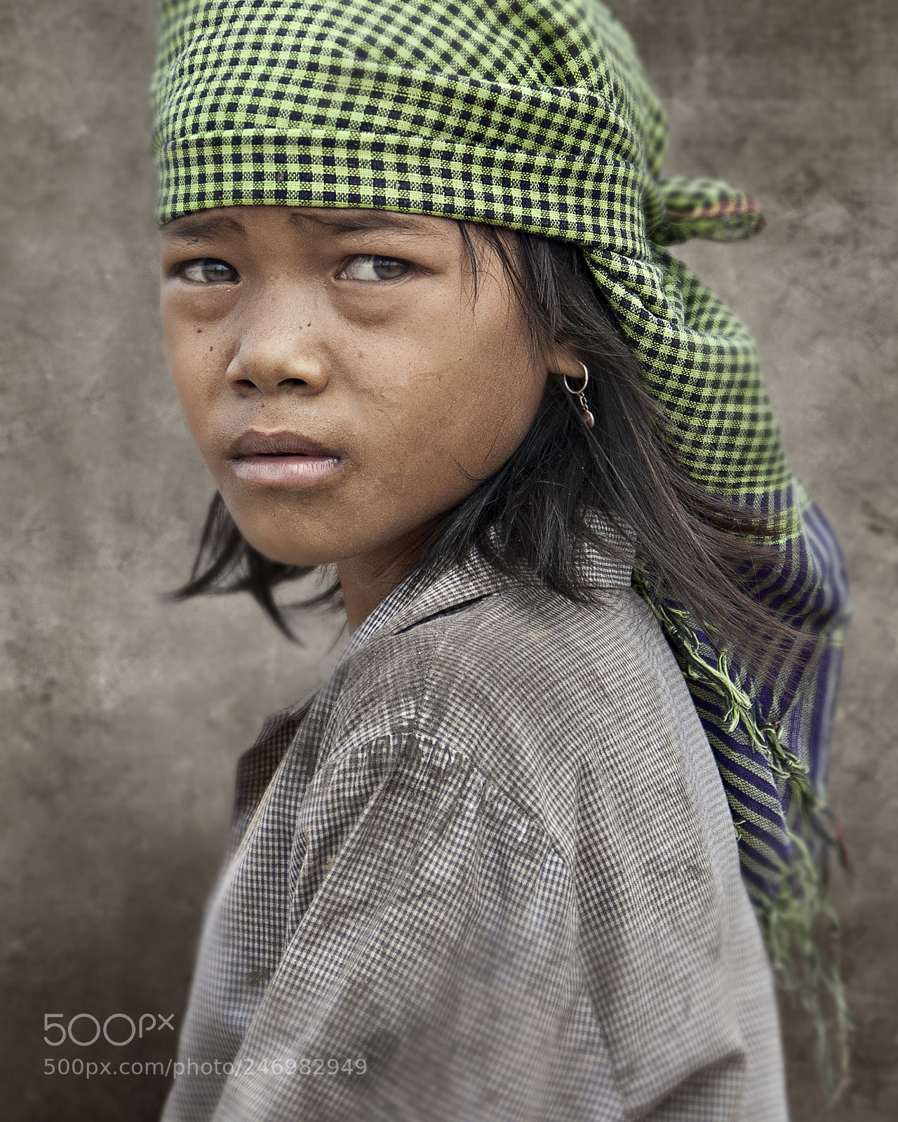 Nikon D70 sample photo. Dump girl / cambodia photography