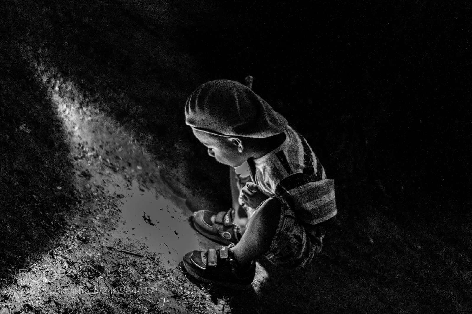 Nikon D3200 sample photo. Buscando en la oscuridad! photography