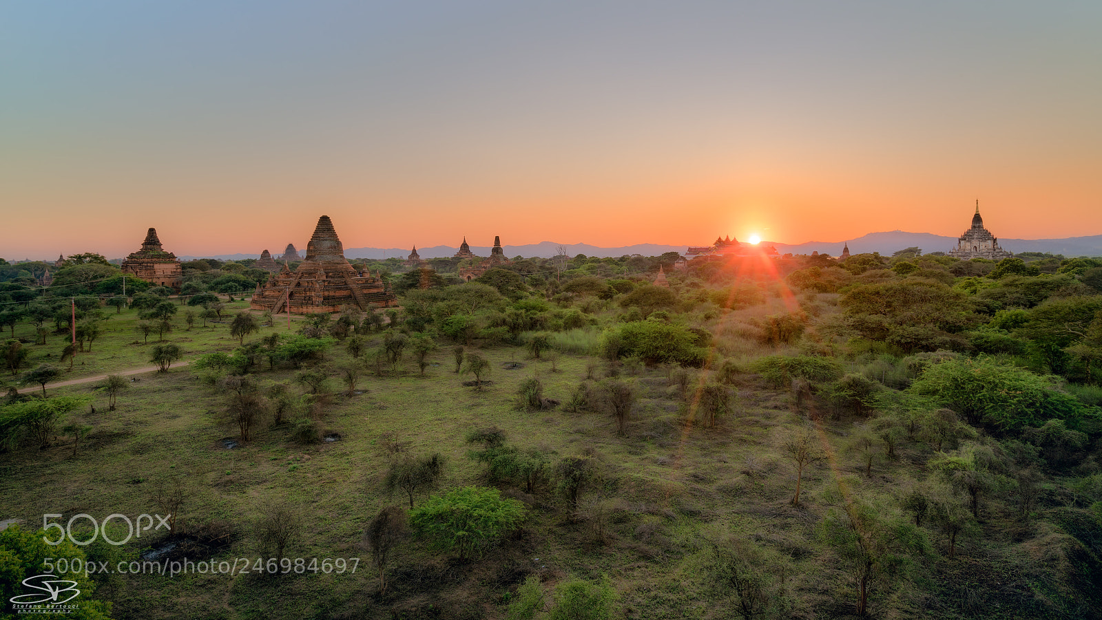 Sony a7R II sample photo. Bagan pagode tramonto photography