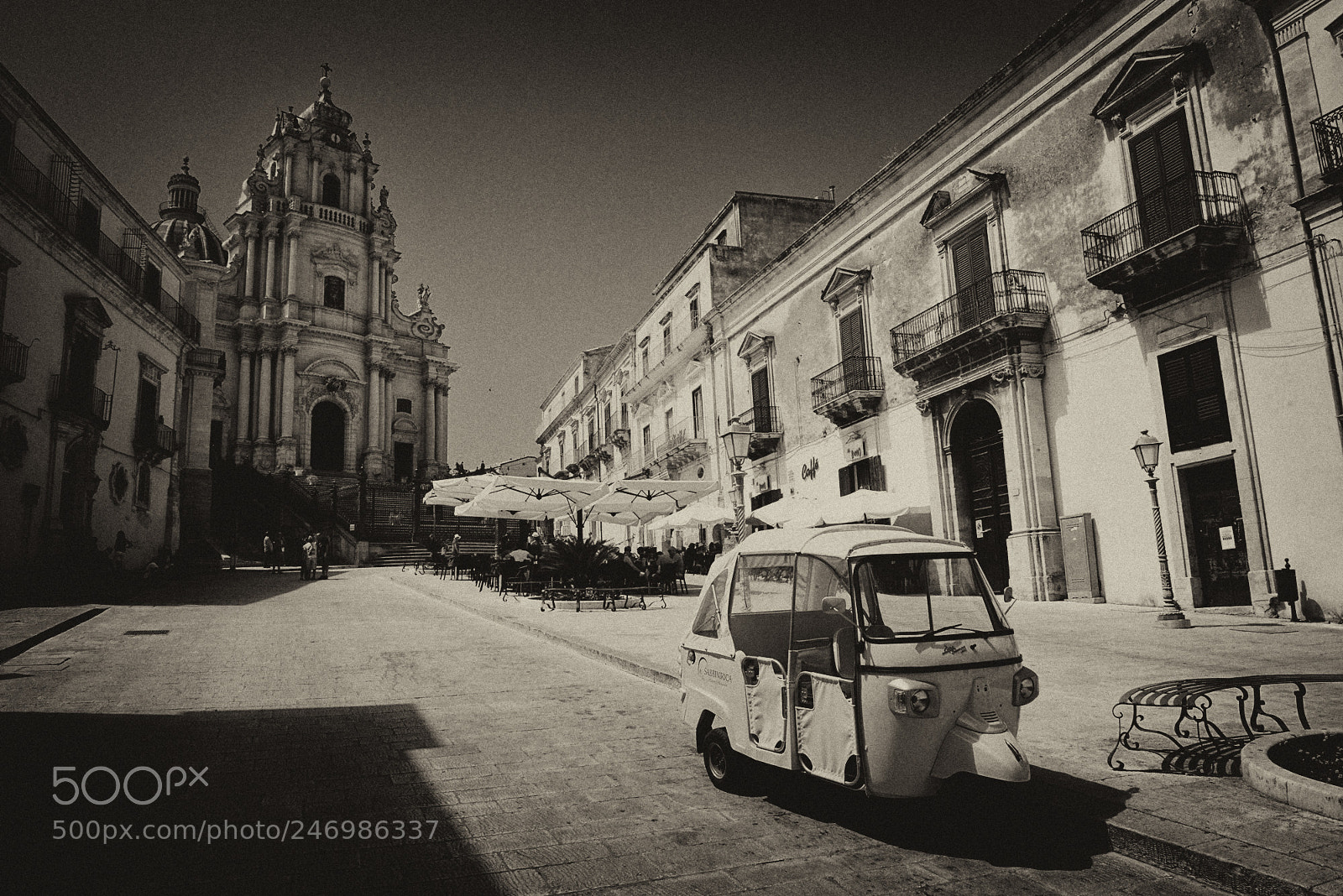 Nikon D800 sample photo. Ibla old style photography