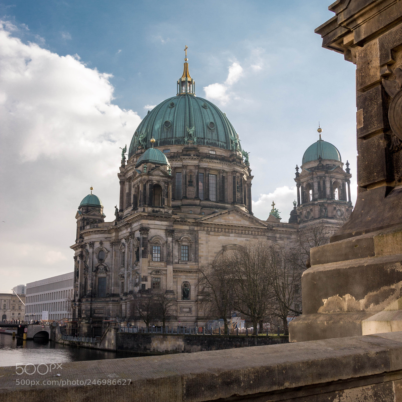 Canon EOS 600D (Rebel EOS T3i / EOS Kiss X5) sample photo. Berliner dom photography