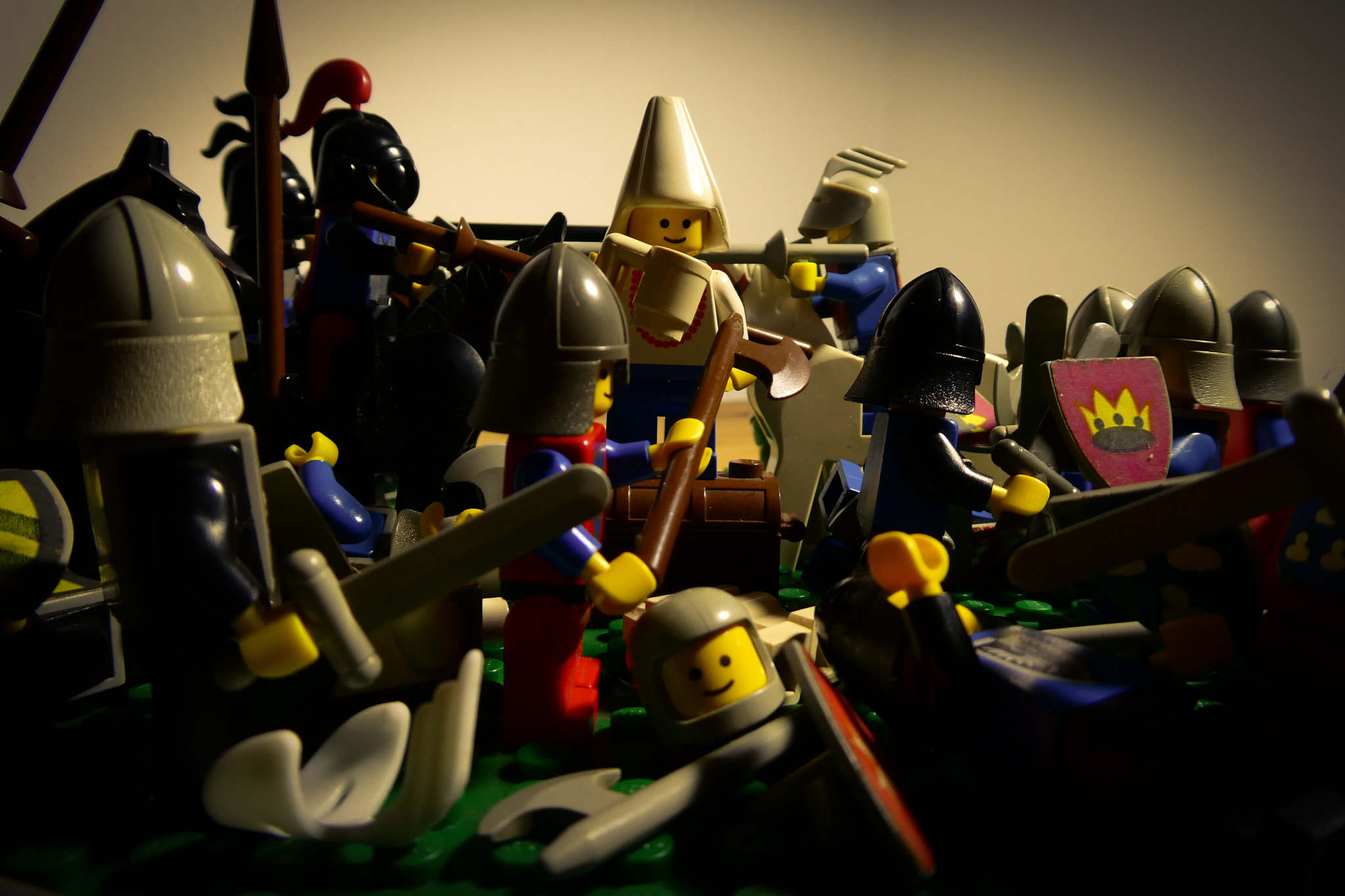 Panasonic DC-TZ91 sample photo. Lego ist krieg 01 photography