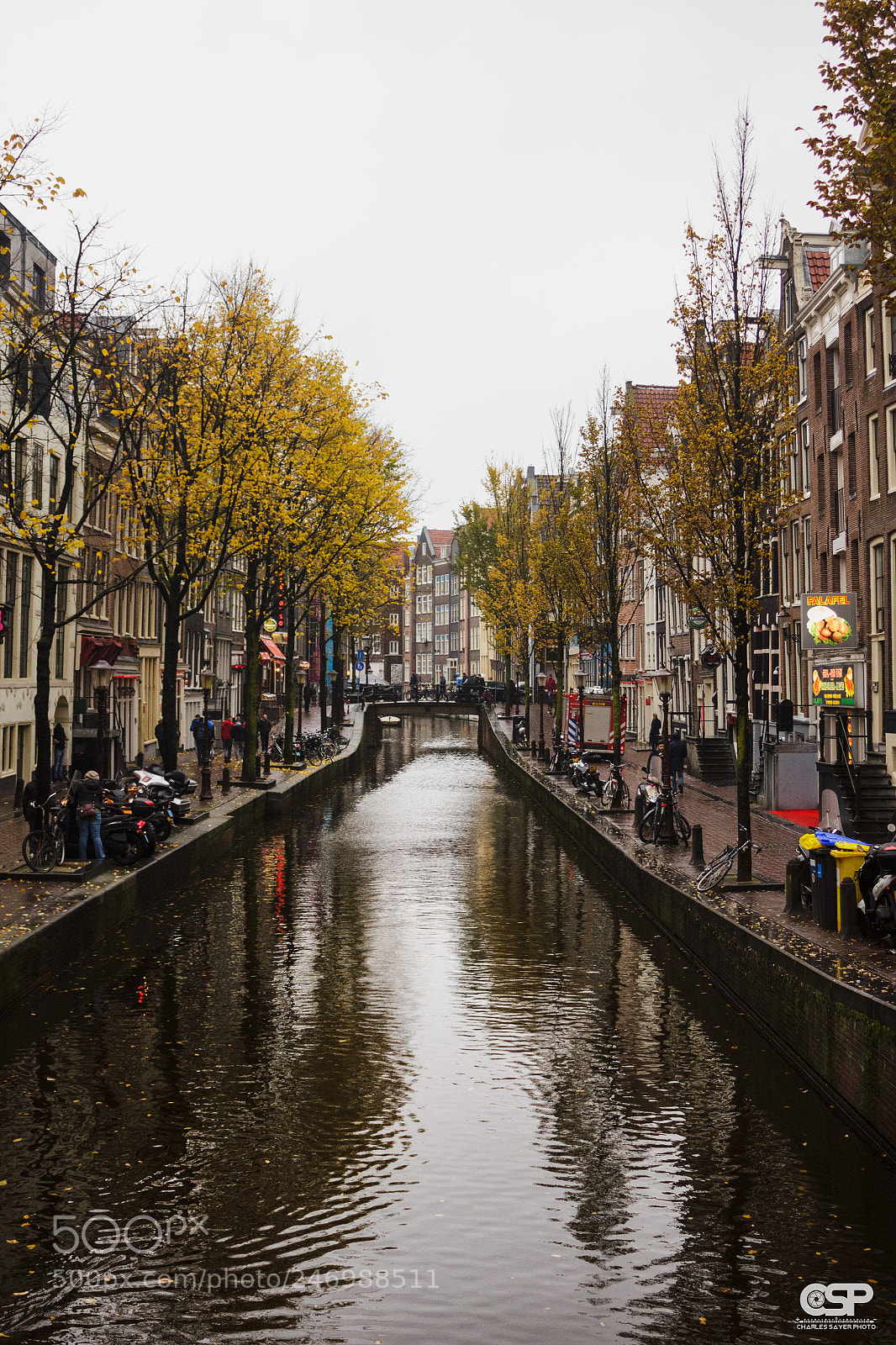 Canon EOS 550D (EOS Rebel T2i / EOS Kiss X4) sample photo. Amsterdam, pays-bas / novembre 2017 photography
