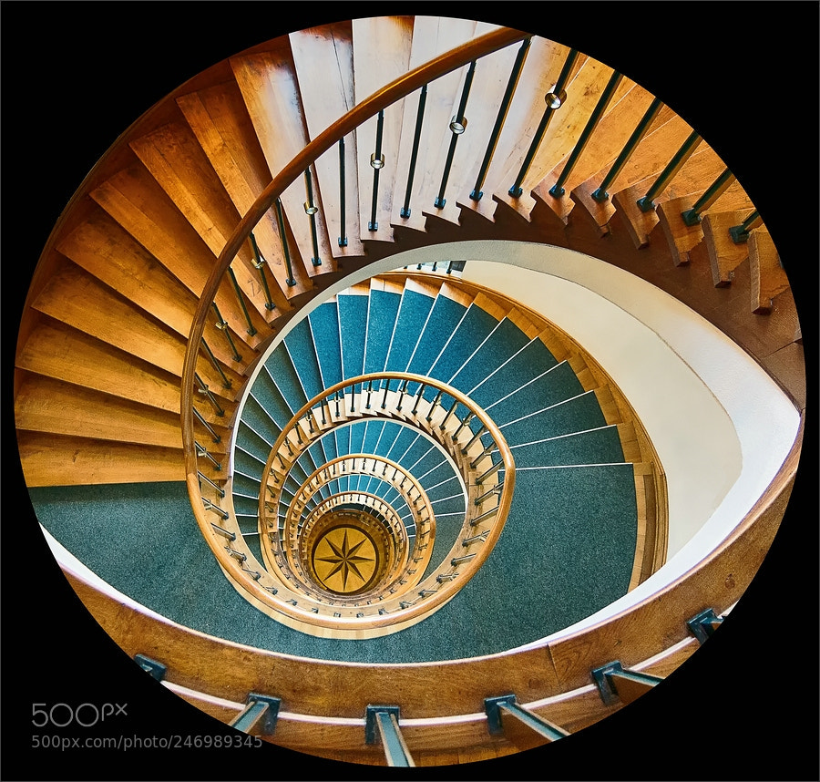 Canon EOS 600D (Rebel EOS T3i / EOS Kiss X5) sample photo. * the stairwell * photography