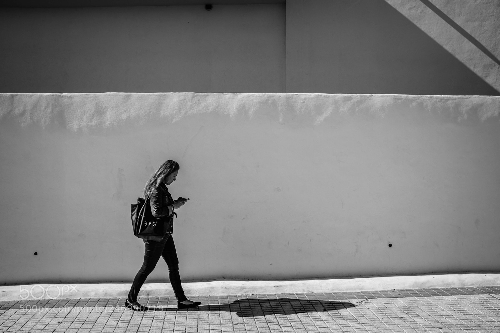 Fujifilm X100F sample photo. Walk photography
