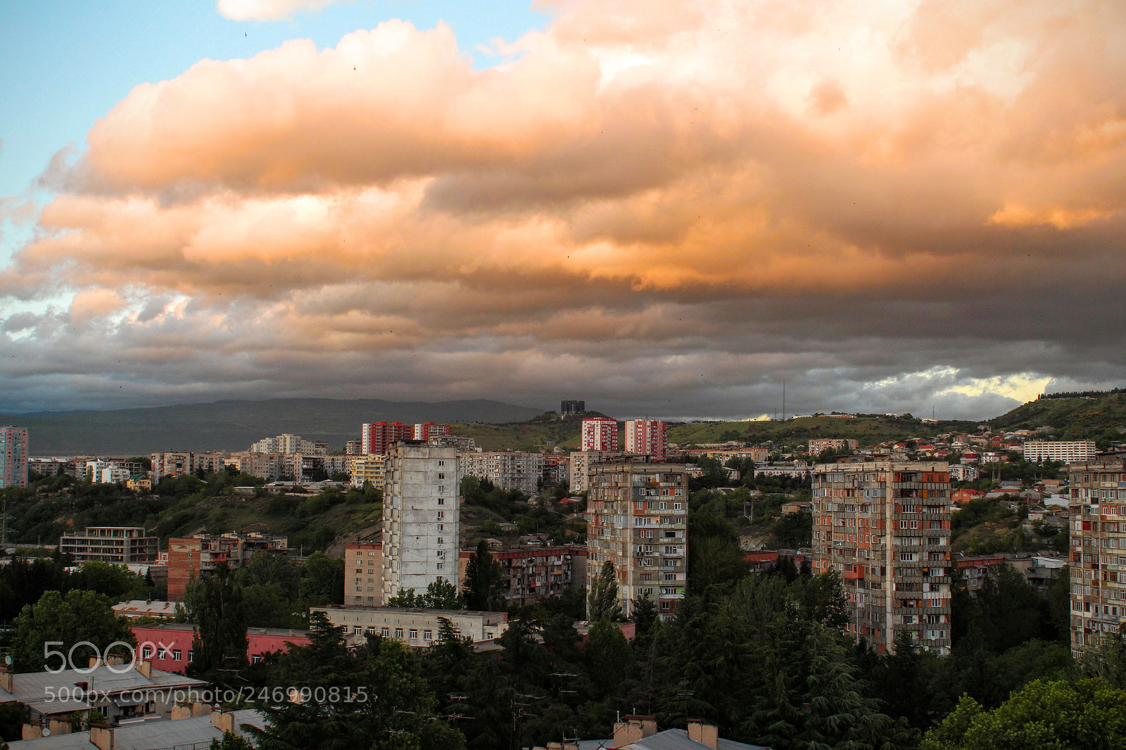 Canon EOS 650D (EOS Rebel T4i / EOS Kiss X6i) sample photo. ღრუბლების შემოტევა photography