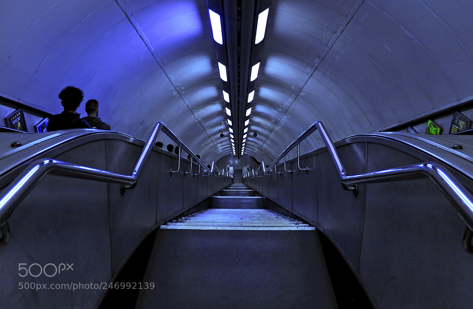 Canon EOS 1100D (EOS Rebel T3 / EOS Kiss X50) sample photo. Underground photography