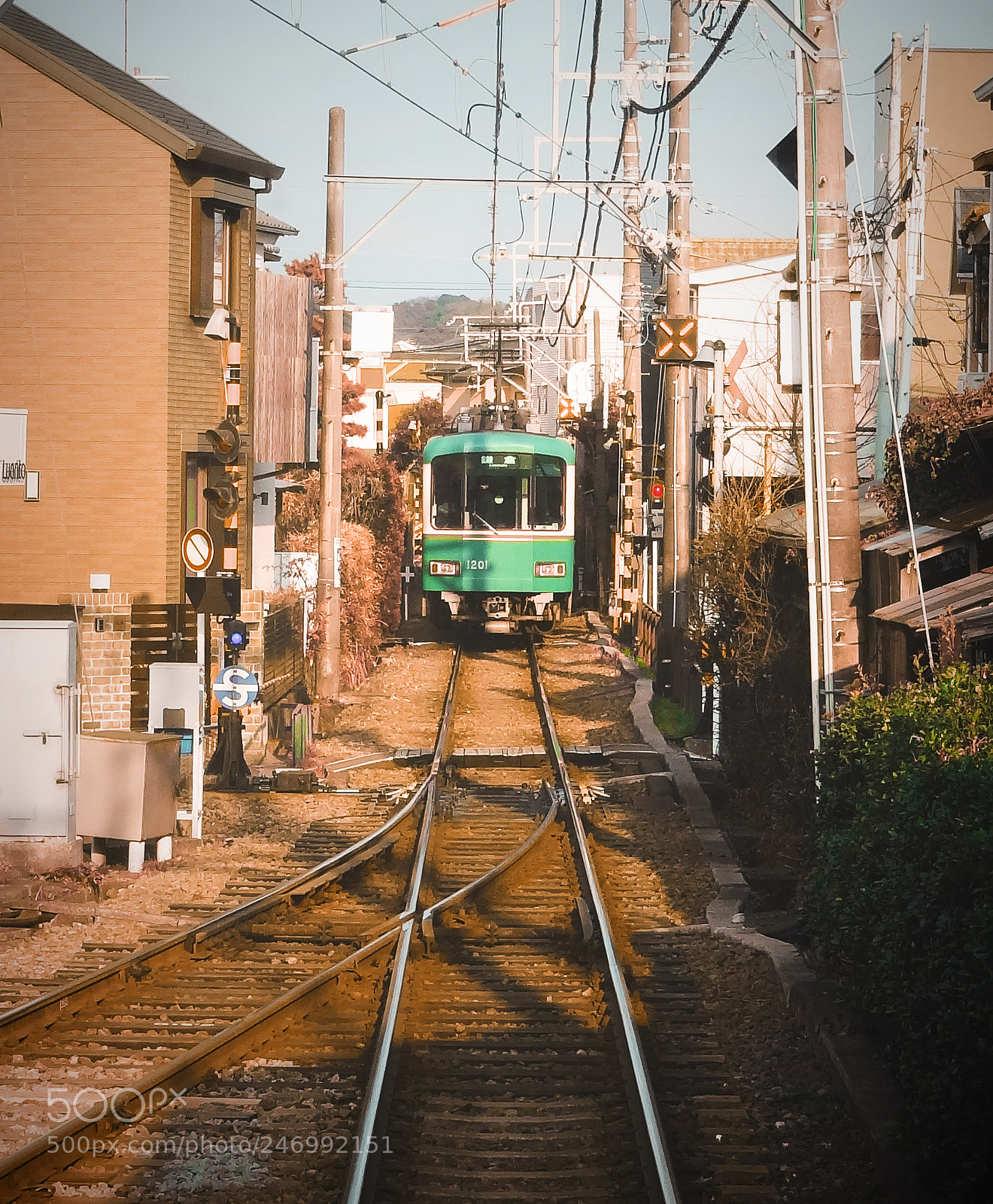 Sony Cyber-shot DSC-HX9V sample photo. Enoshima dentetsu sen photography