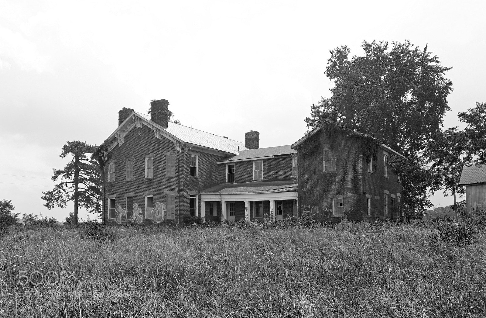 Canon EOS 550D (EOS Rebel T2i / EOS Kiss X4) sample photo. Renick house pickaway county photography