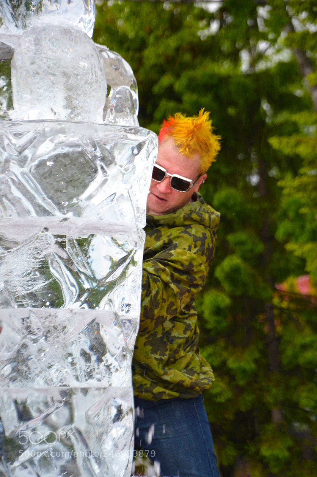 Nikon D3100 sample photo. Ice sculptor photography