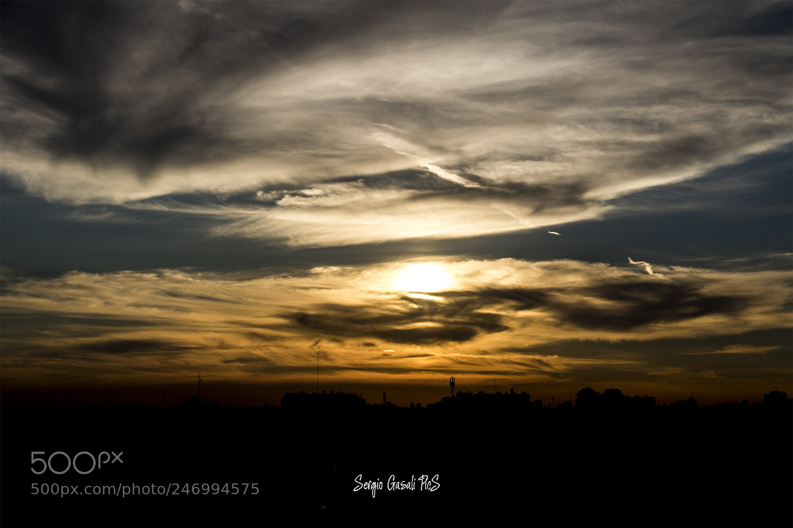 Canon EOS 7D Mark II sample photo. Urban sunset photography