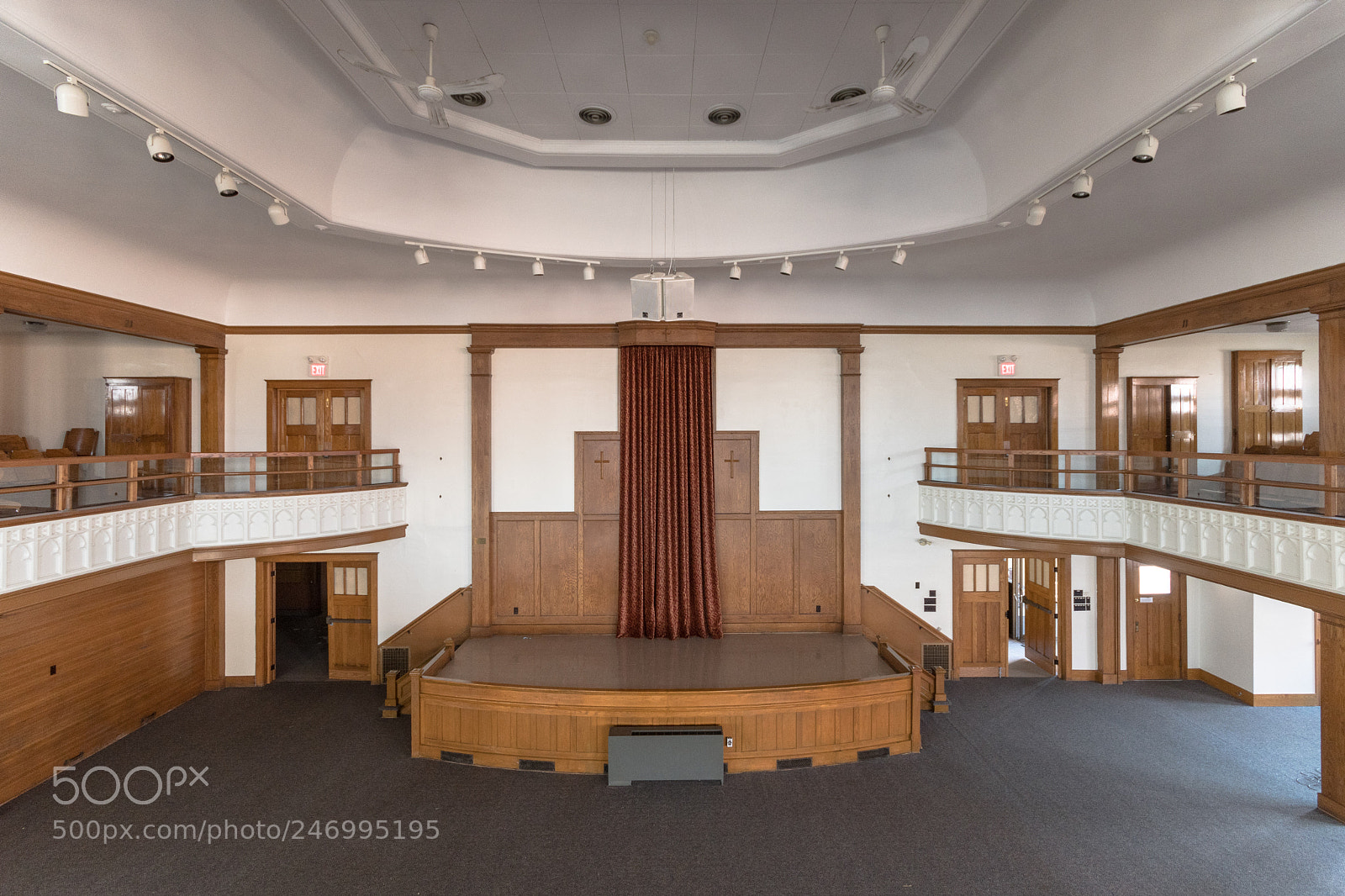 Nikon D7500 sample photo. Abandoned united church santuary photography