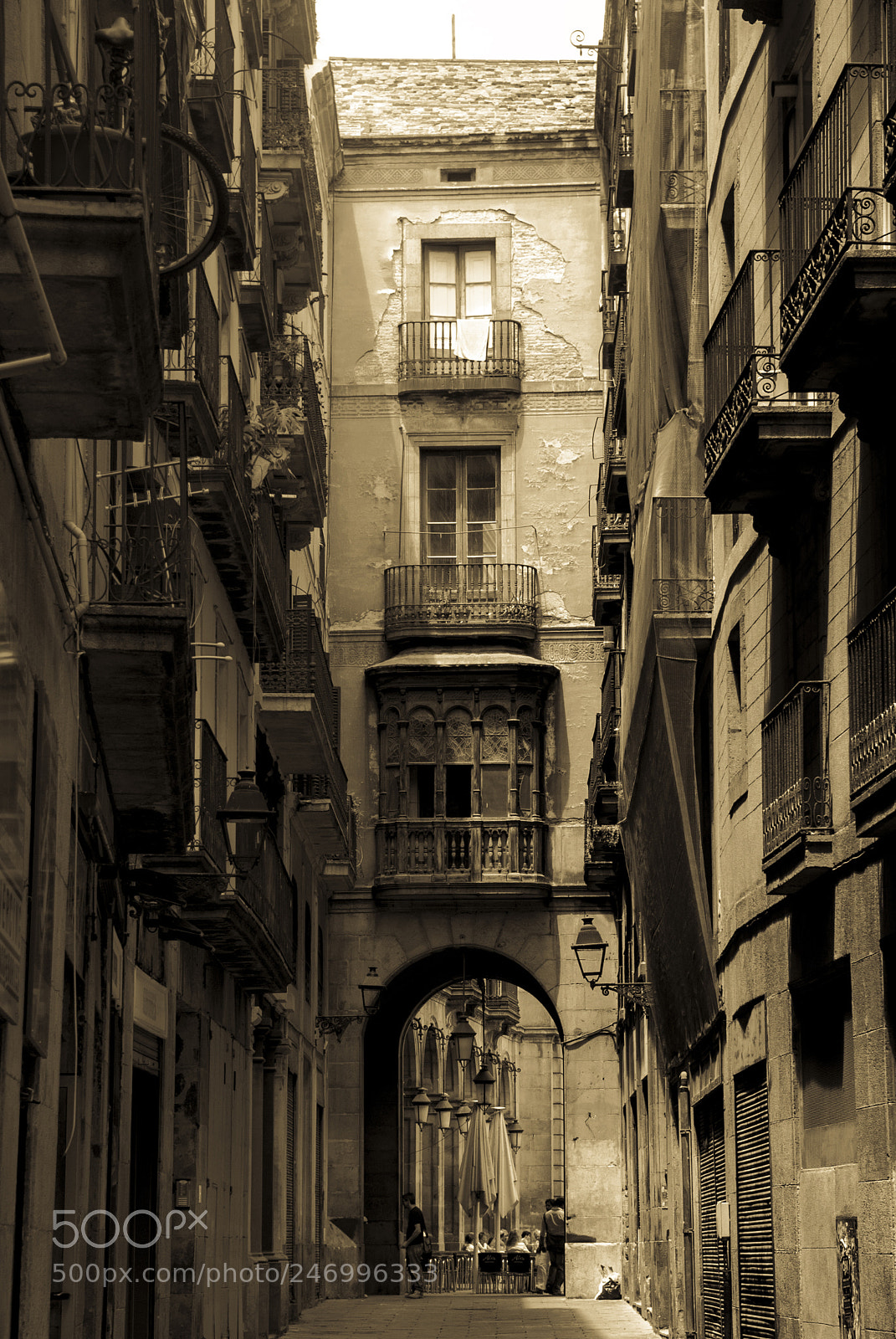 Nikon D80 sample photo. Carrer nou de zurbano photography