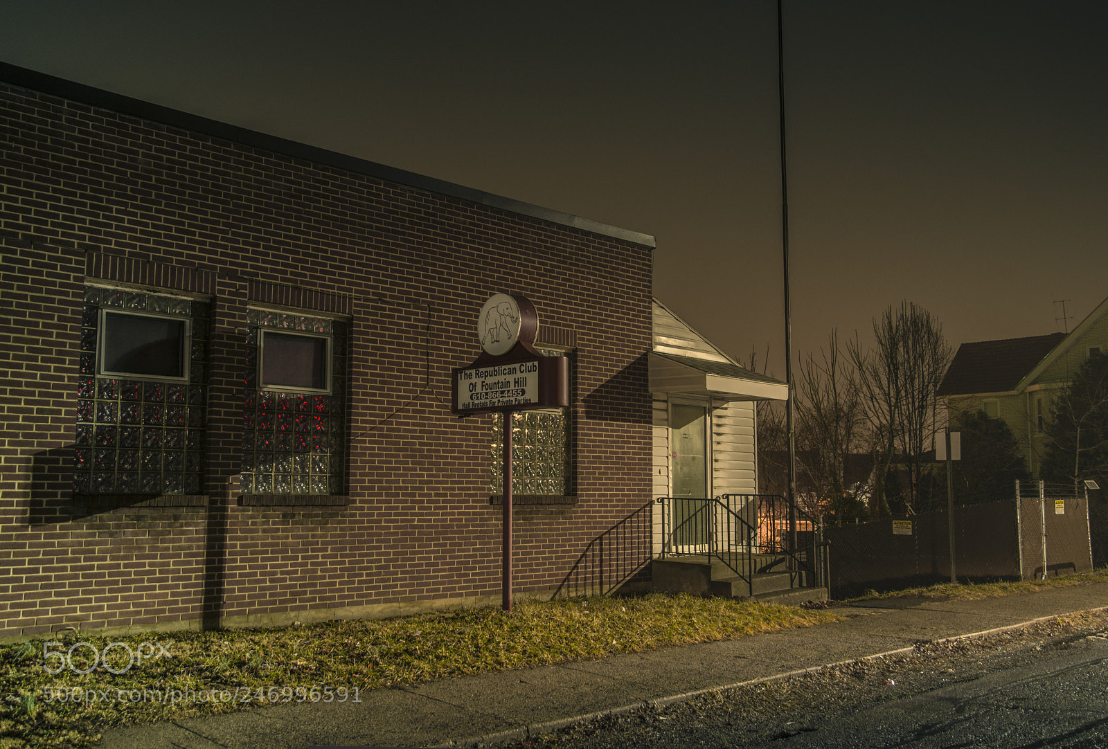 Nikon D7100 sample photo. The republican club photography