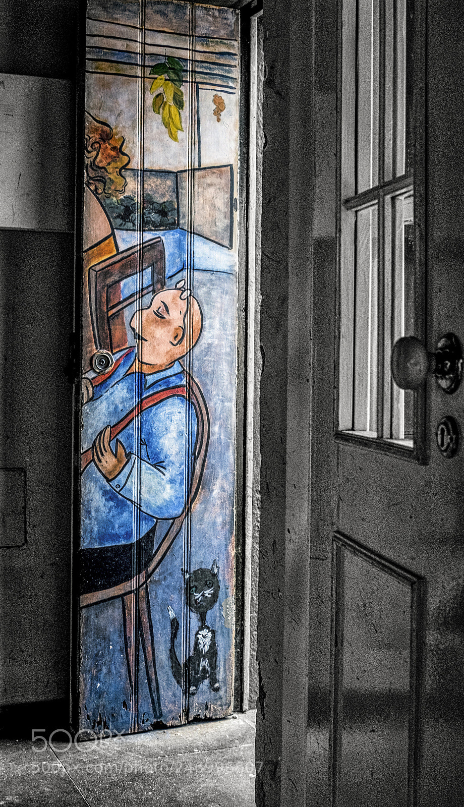 Fujifilm X100S sample photo. Looking out through decorated photography