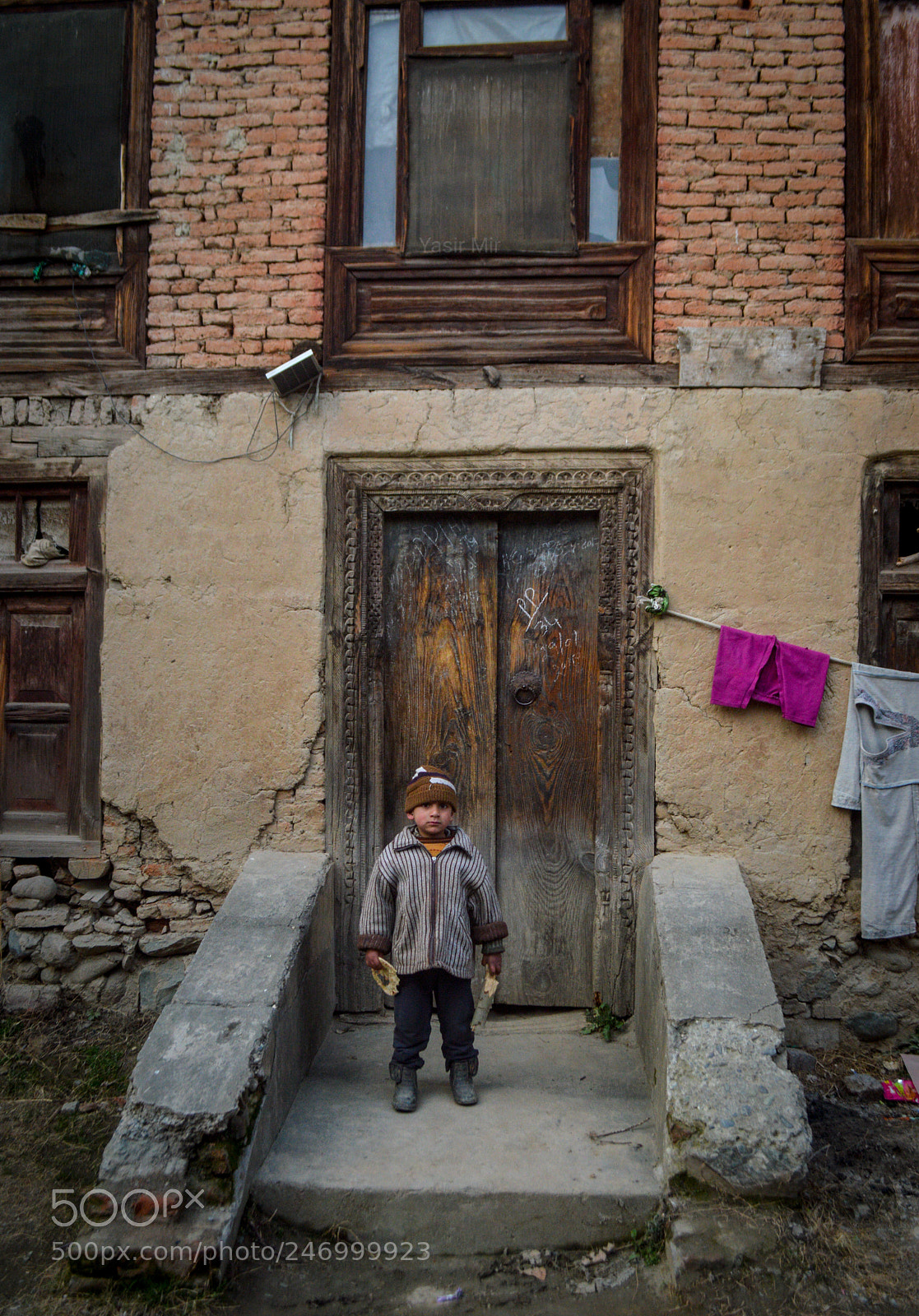 Nikon D3200 sample photo. Kashmiri boy keani darwaaz photography
