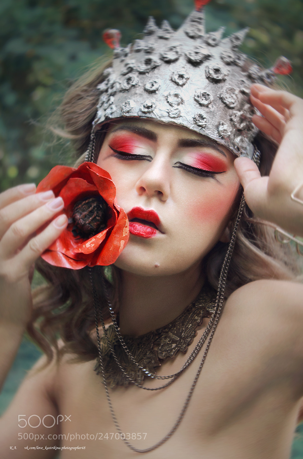 Canon EOS 550D (EOS Rebel T2i / EOS Kiss X4) sample photo. Queen of poppies photography