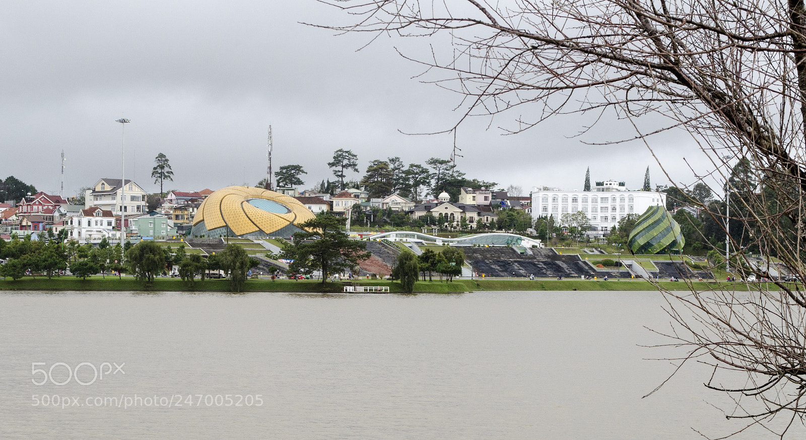 Nikon D5100 sample photo. Da lat square photography