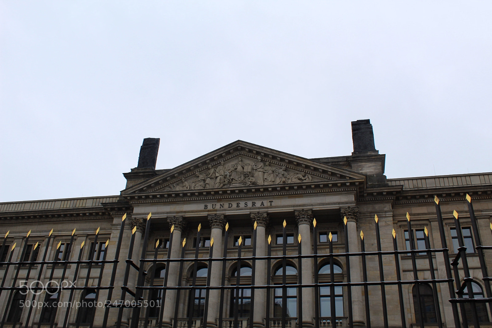 Canon EOS 1300D (EOS Rebel T6 / EOS Kiss X80) sample photo. Bundesrat photography