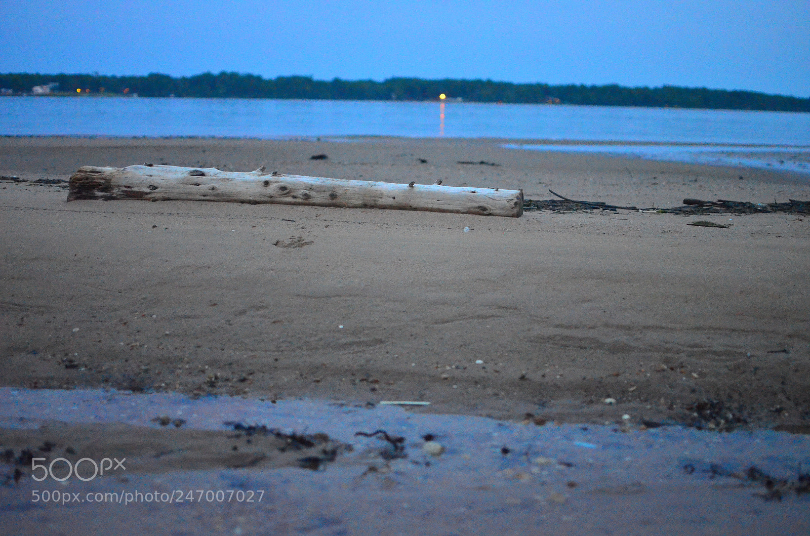 Nikon D5100 + Nikon AF-S DX Nikkor 35mm F1.8G sample photo. Fundamentally split photography
