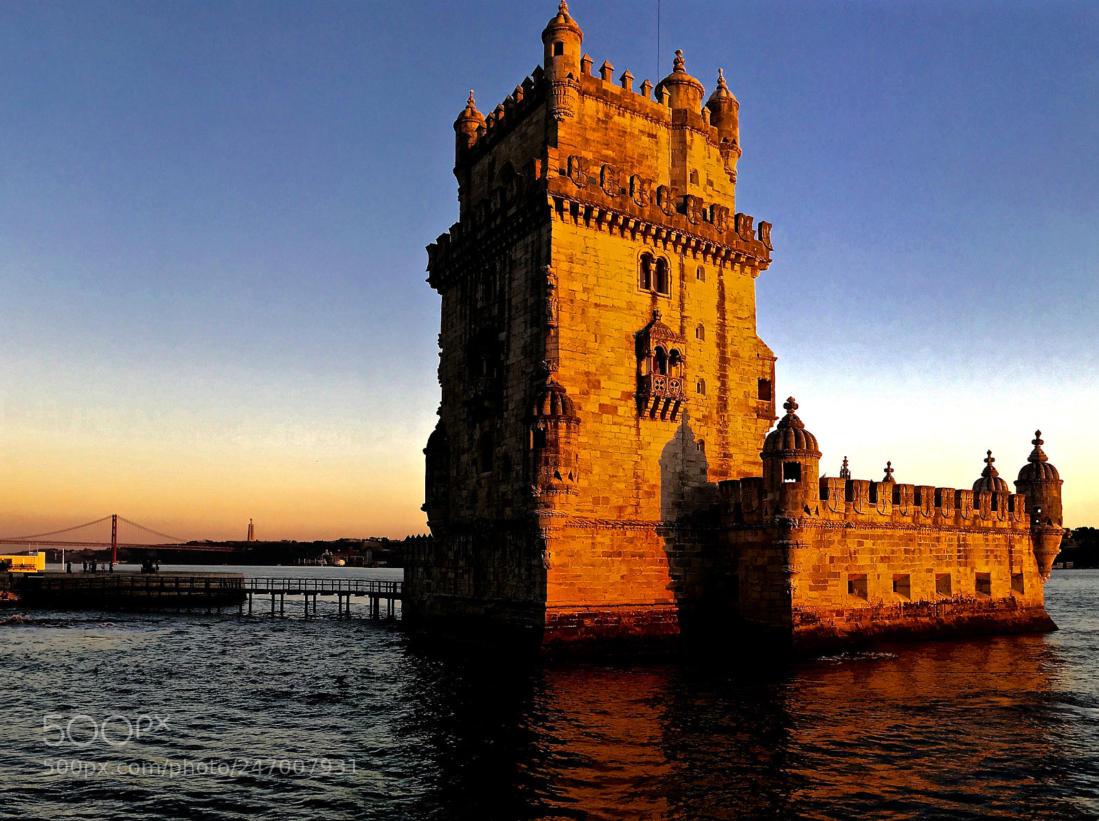 Apple iPhone 7 sample photo. Sunset at belem. photography