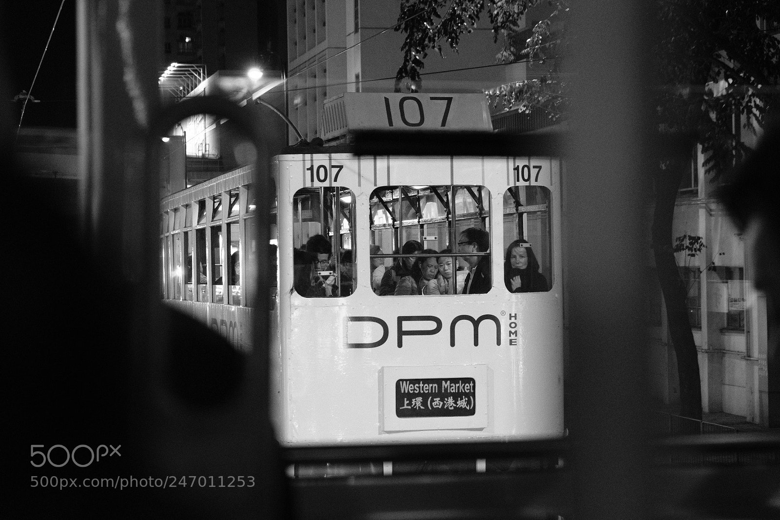Fujifilm X-T2 sample photo. Midnight tram photography
