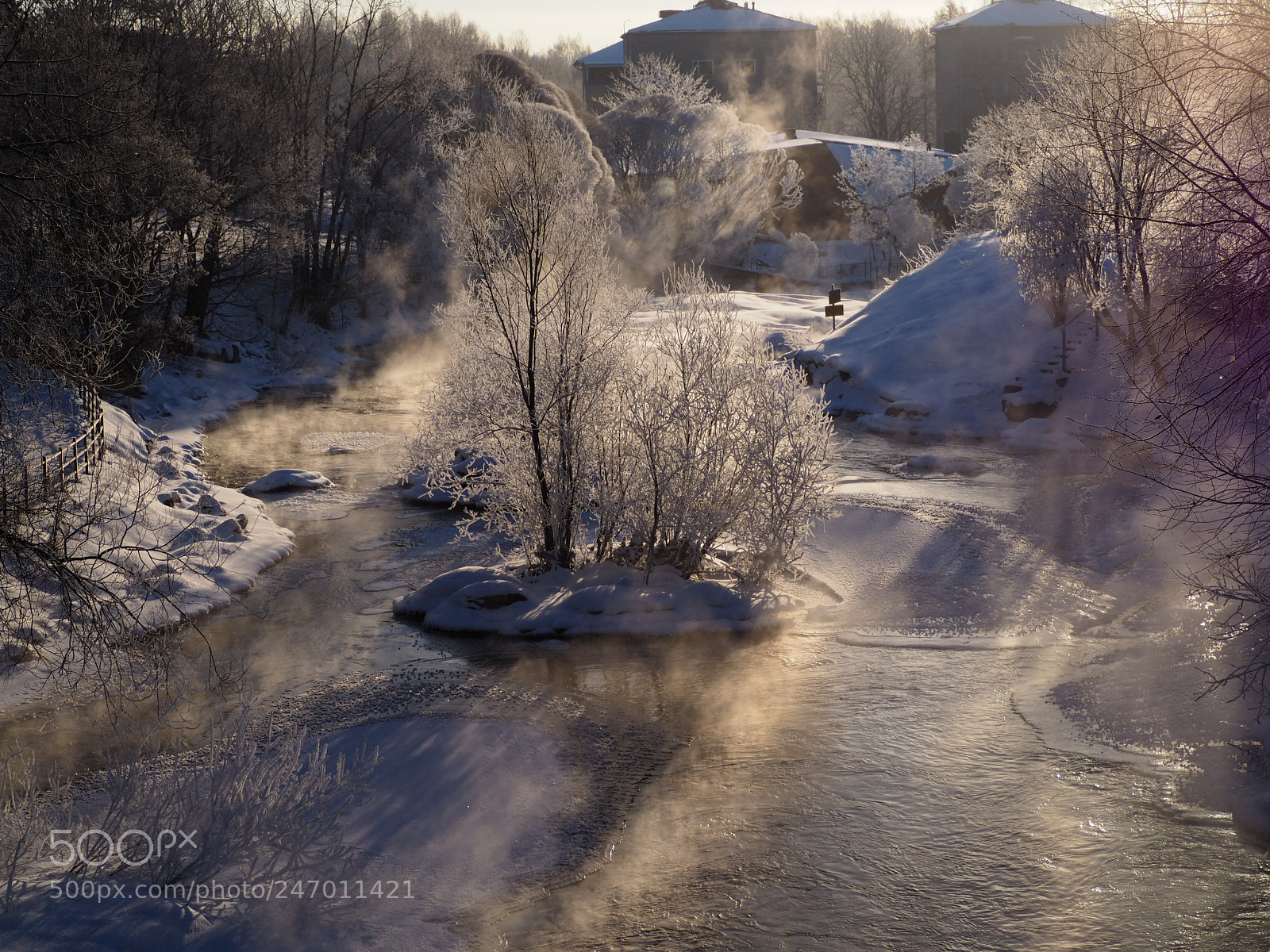 Olympus OM-D E-M10 II sample photo. Frozen river photography