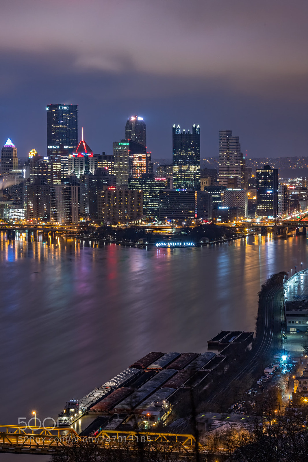 Canon EOS 6D Mark II sample photo. Pittsburgh skyline vertical photography