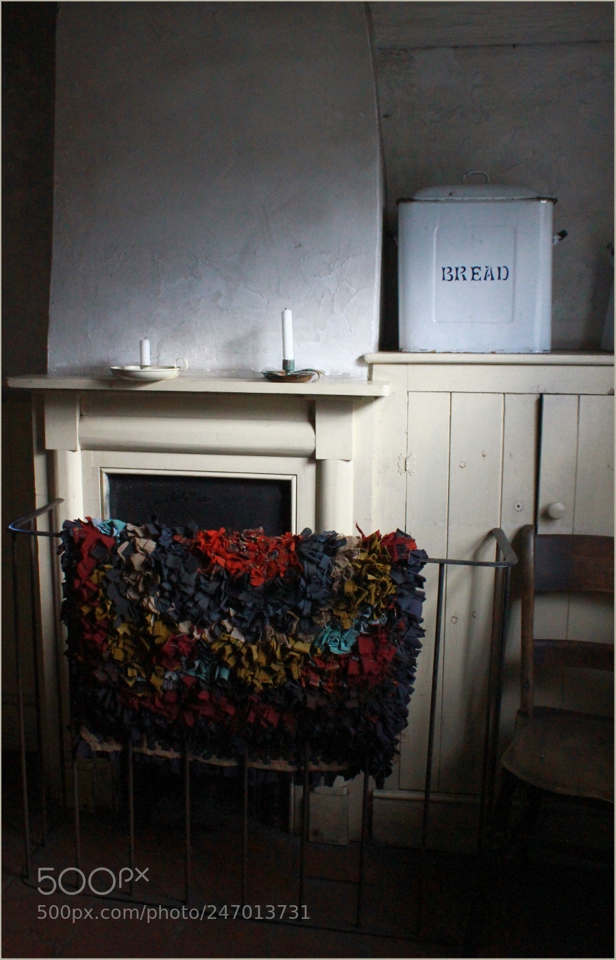 Canon EOS 550D (EOS Rebel T2i / EOS Kiss X4) sample photo. Black country interior photography