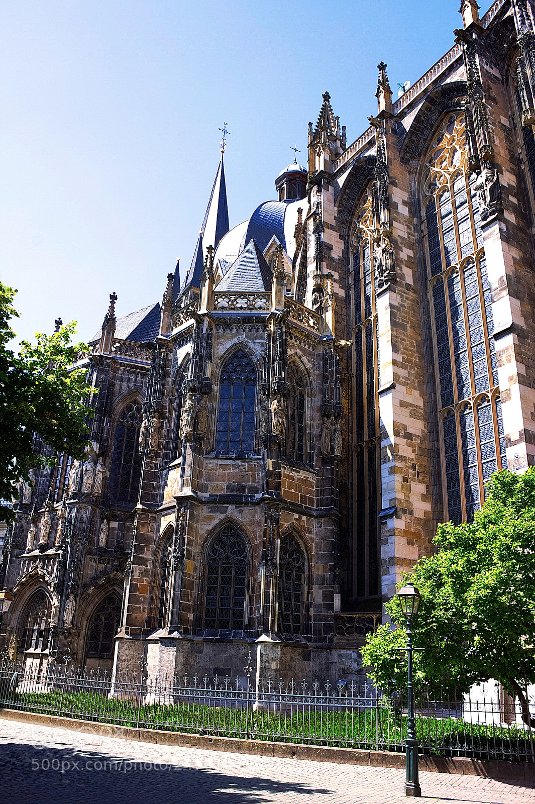 Canon EF-S 18-55mm F3.5-5.6 IS sample photo. Aachen cathedral (aix-la-chapelle) photography