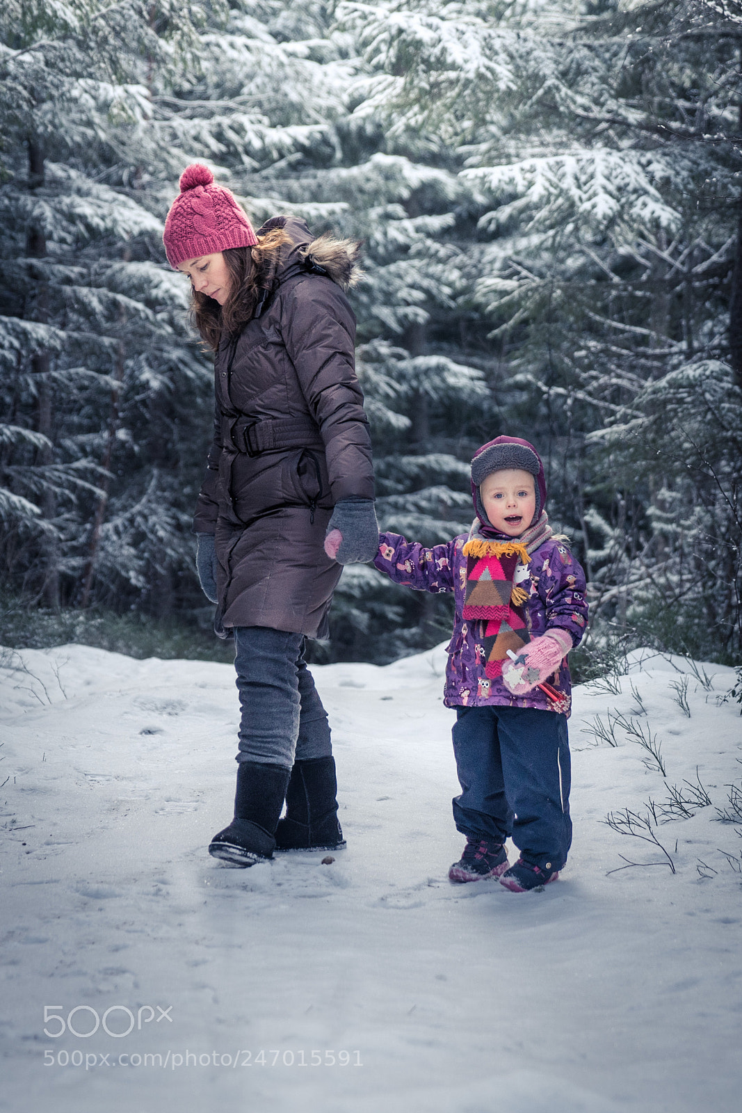 Sony a7R II sample photo. Mother and daughter in photography