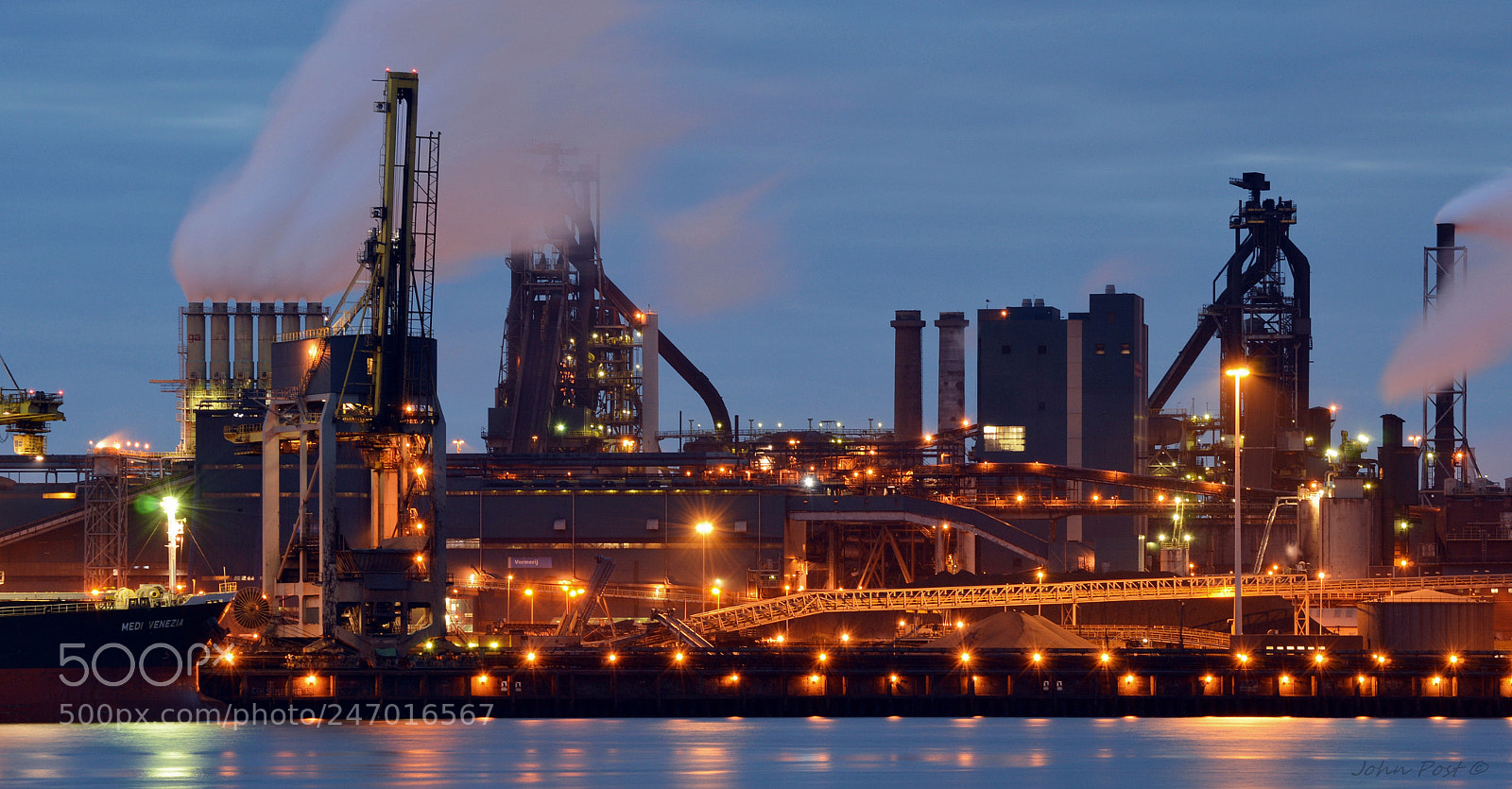 Nikon D3200 sample photo. Industrie ijmuiden photography