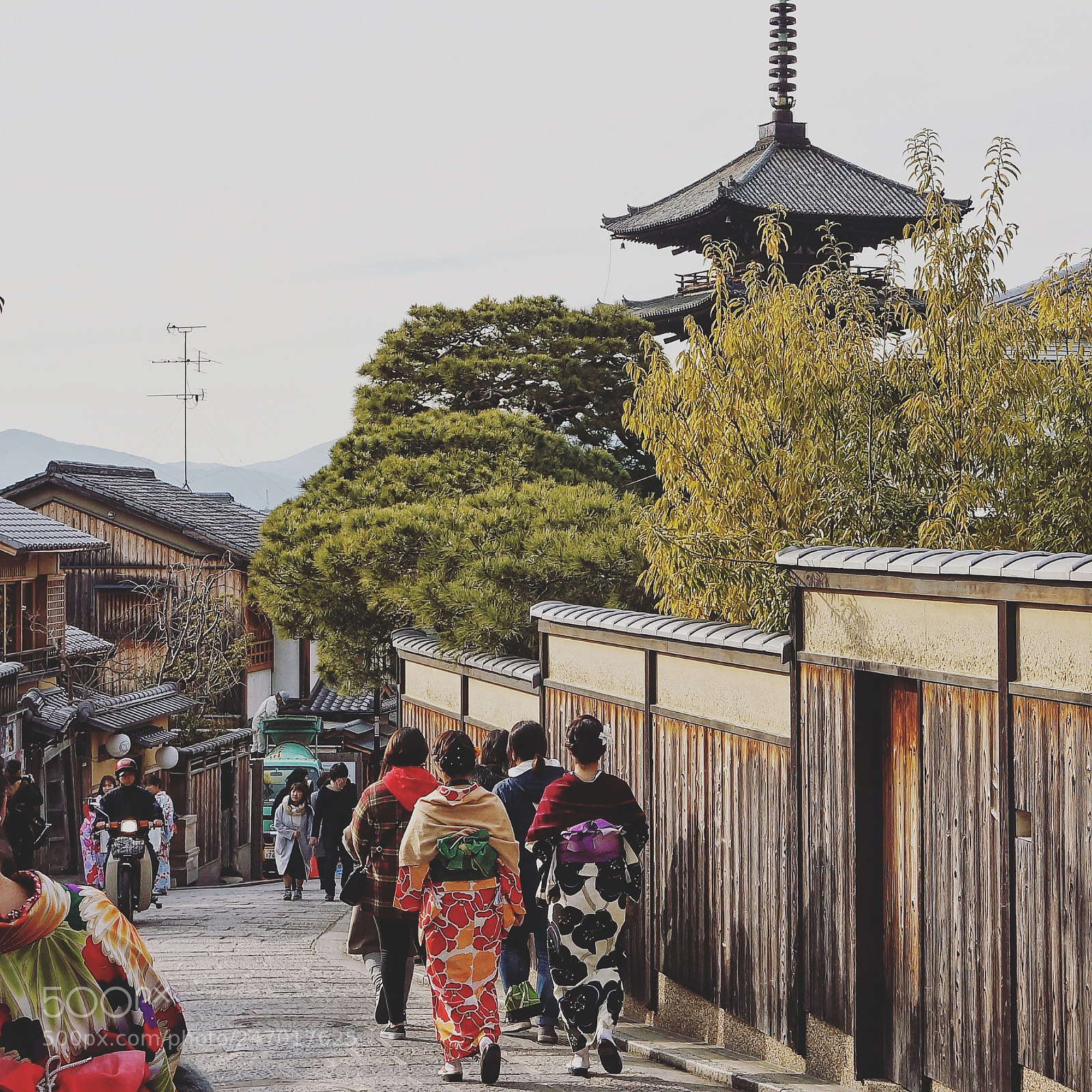 Sony Alpha NEX-5T sample photo. Girls in kimono photography